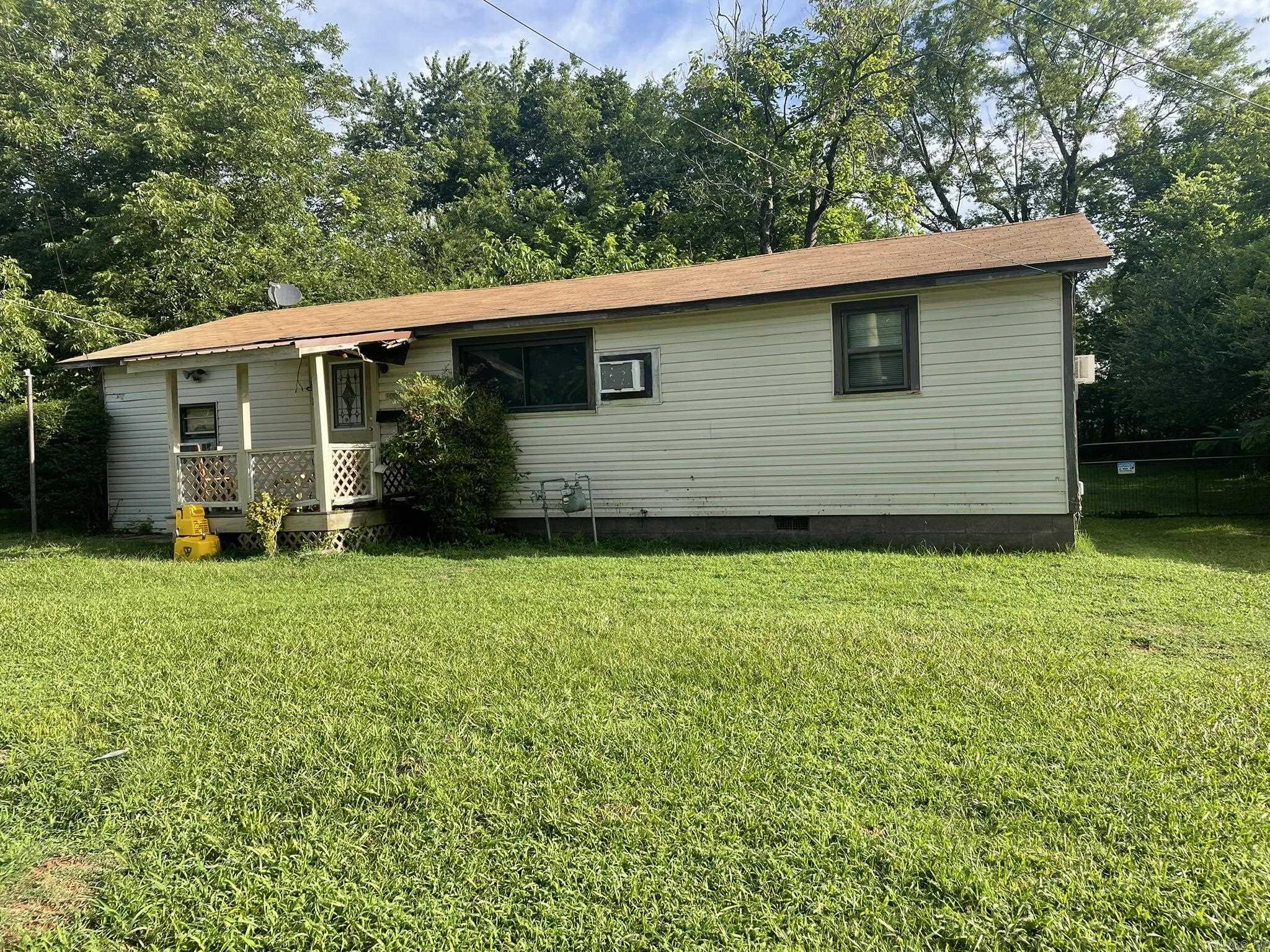 1001 Marion Avenue  Mena, AR