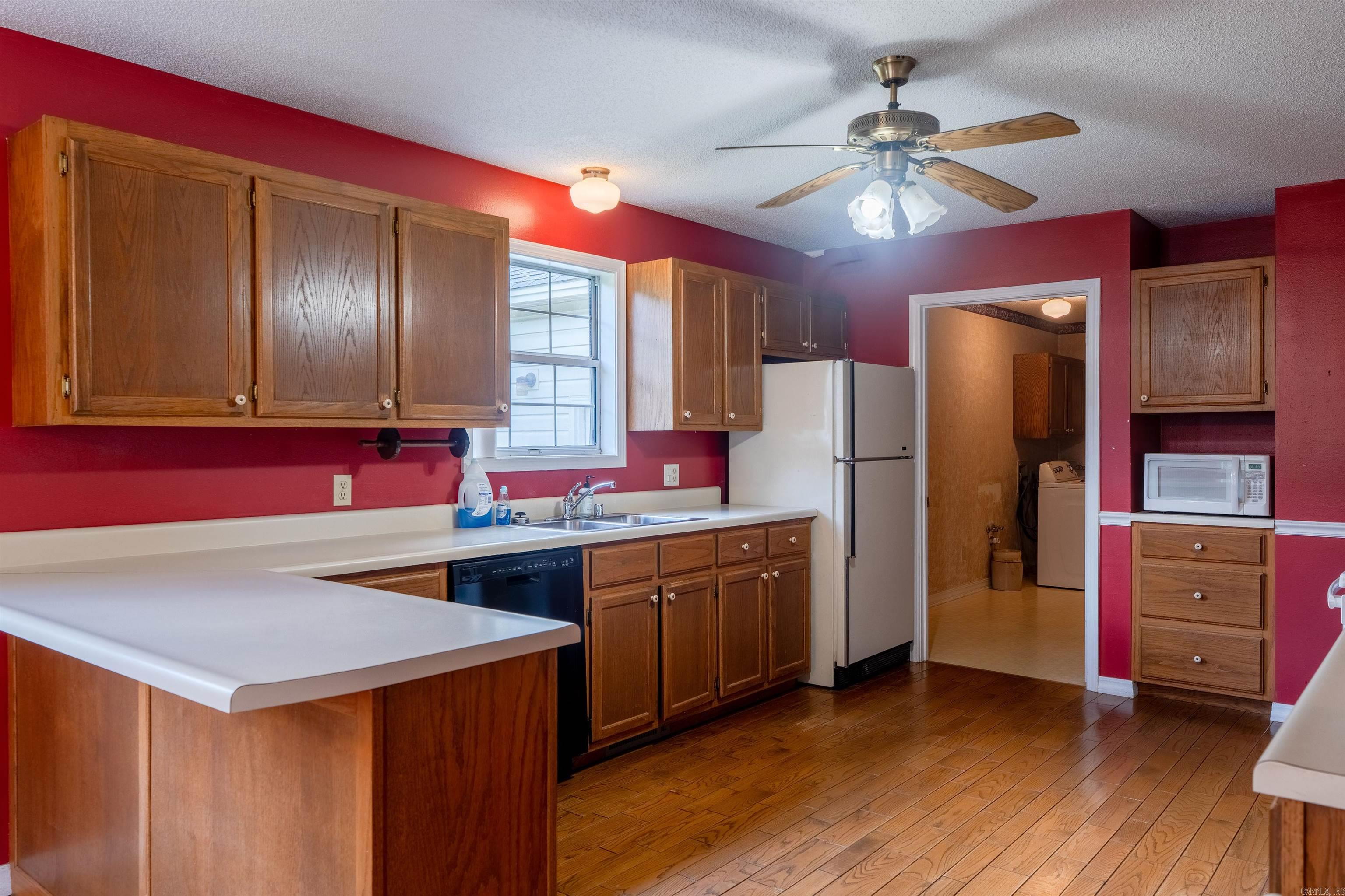 2985 W Country Club Road Searcy, AR 72143