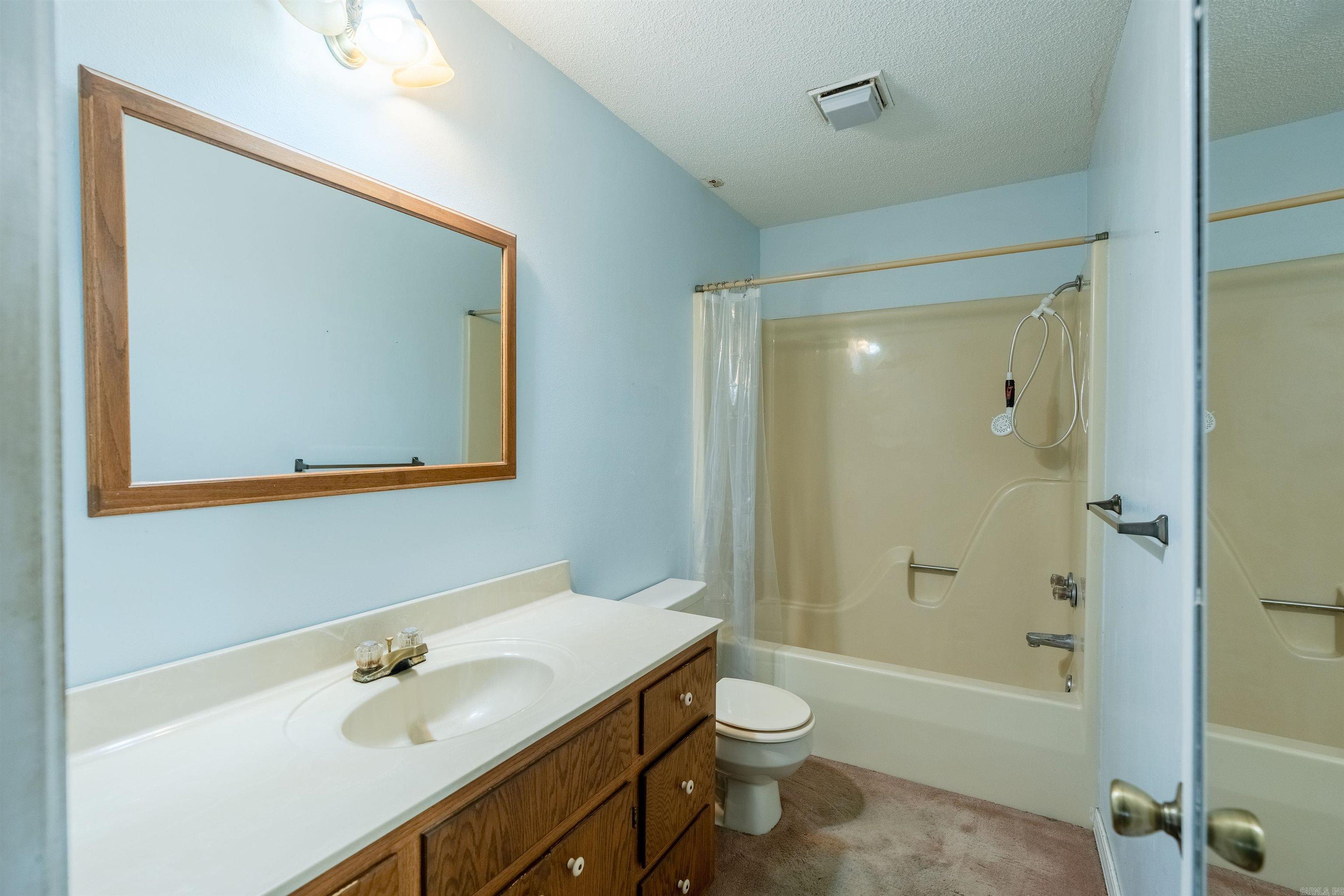 2985 W Country Club Road Searcy, AR 72143