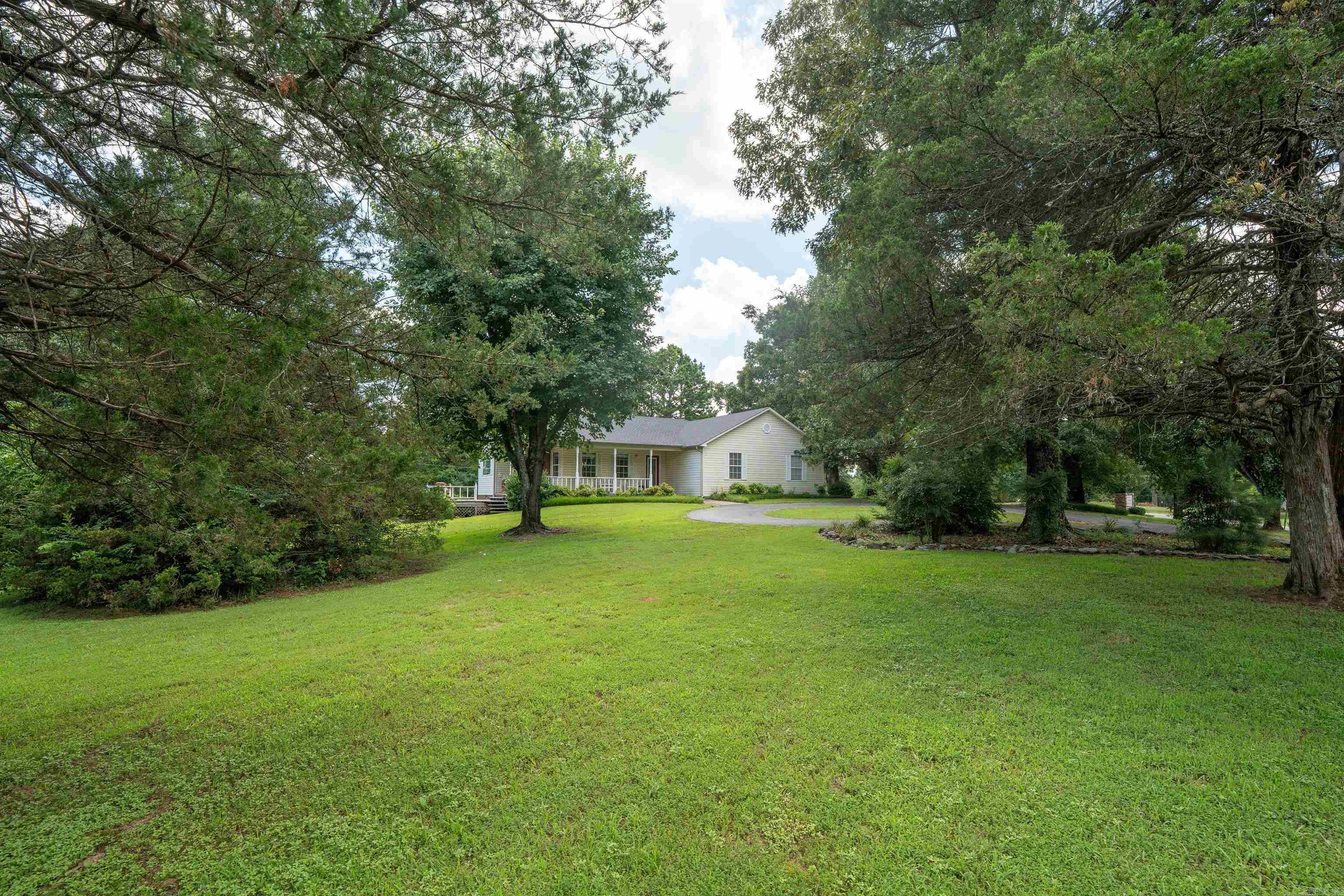 2985 W Country Club Road Searcy, AR 72143