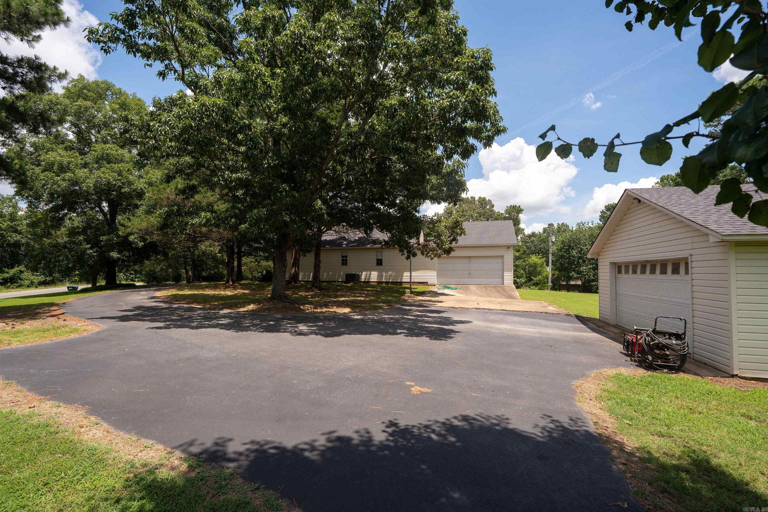 2985 W Country Club Road Searcy, AR 72143