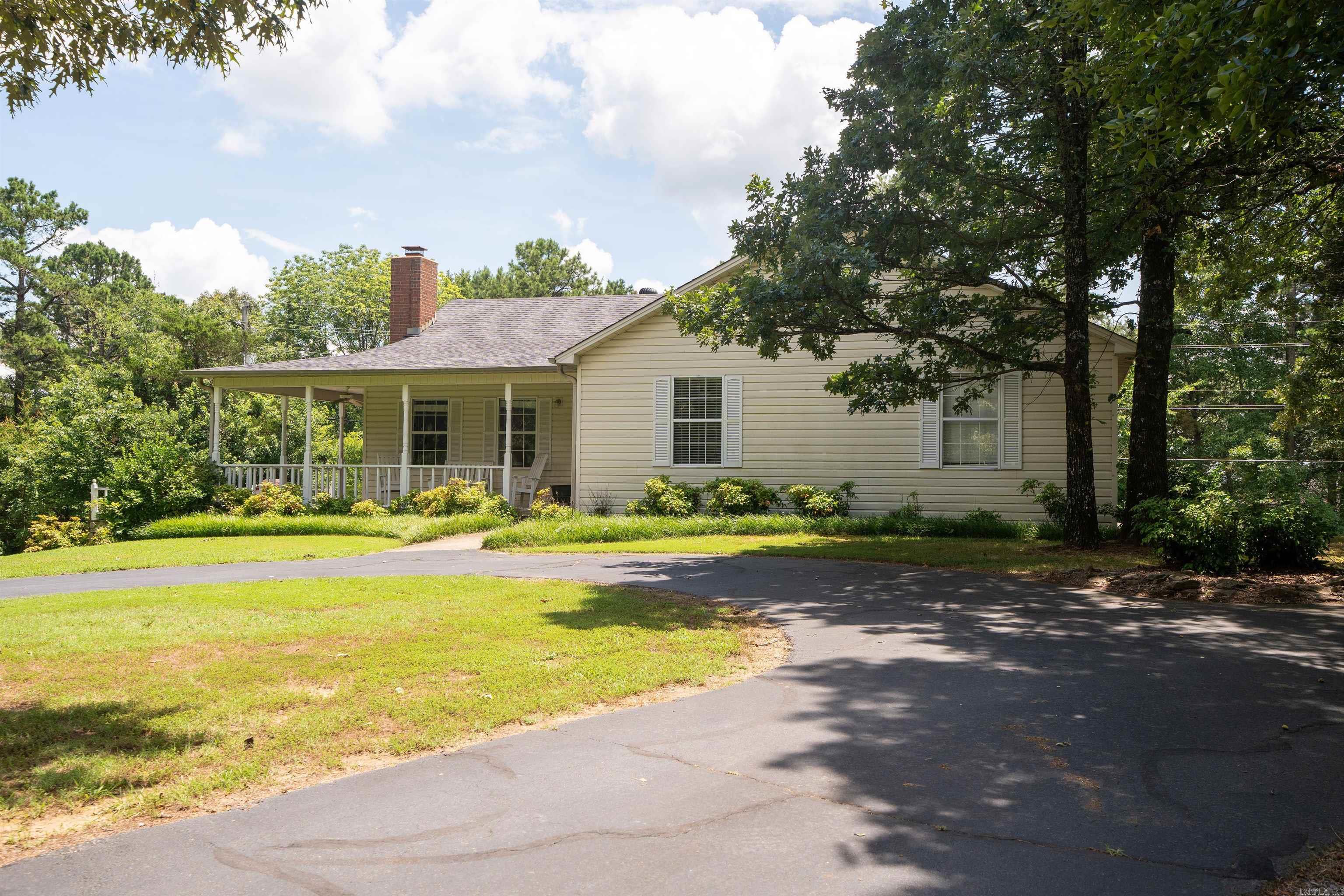 2985 W Country Club Road Searcy, AR 72143