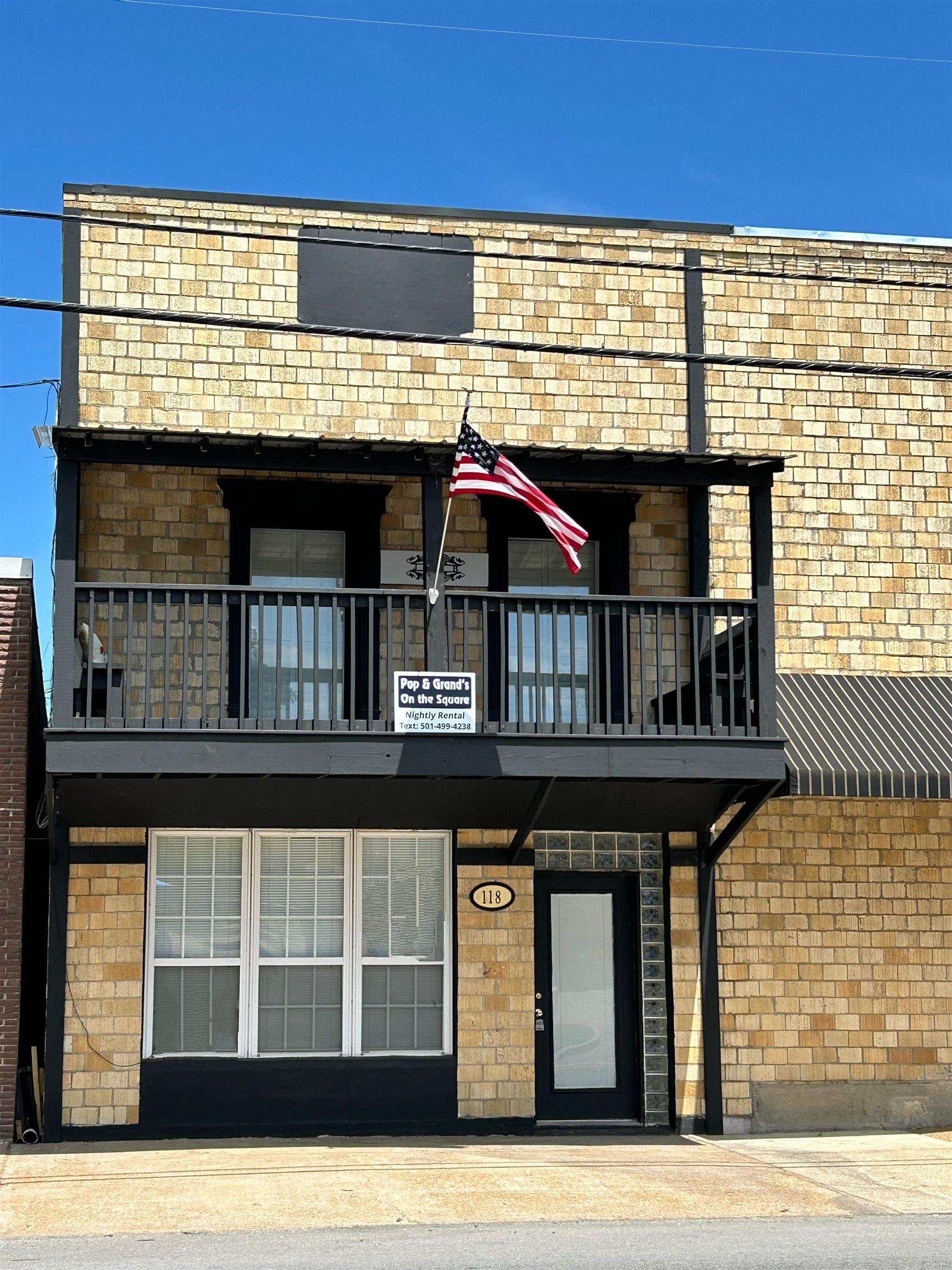 118 E Main  Mountain View, AR