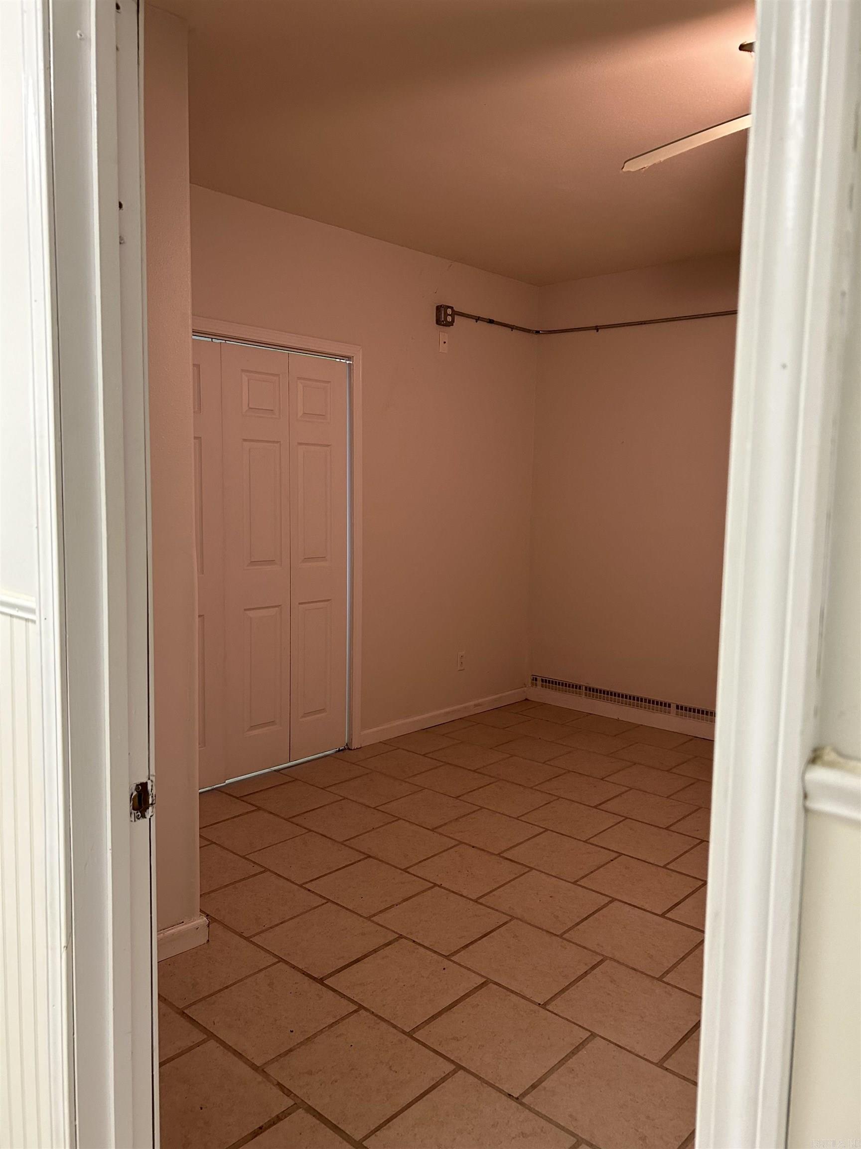 118 E Main  Mountain View, AR