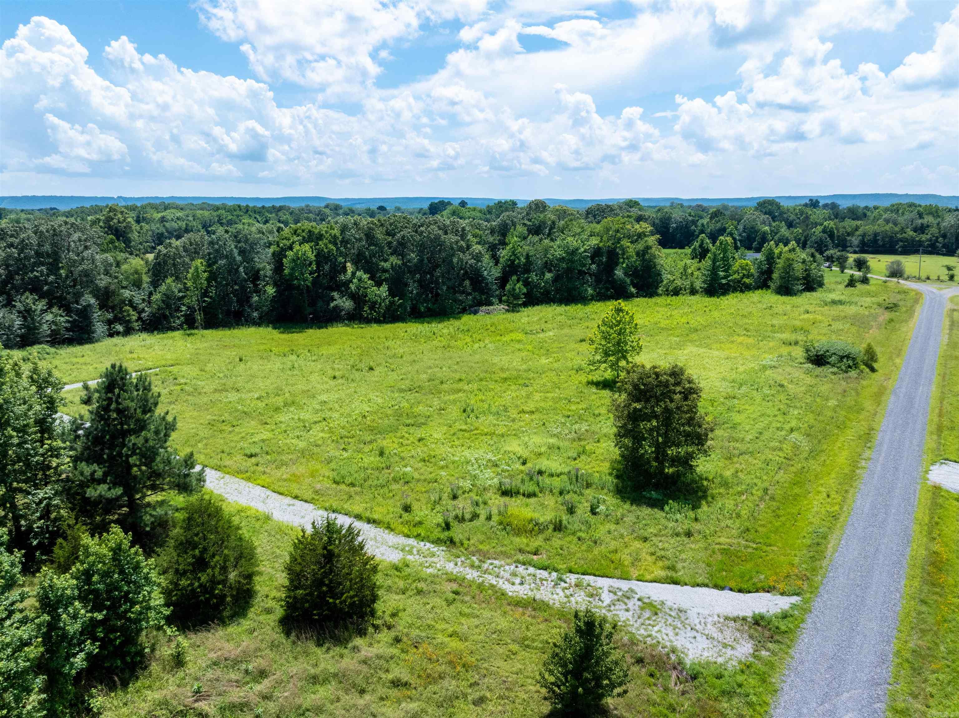 71 W Kinzer  Searcy, AR
