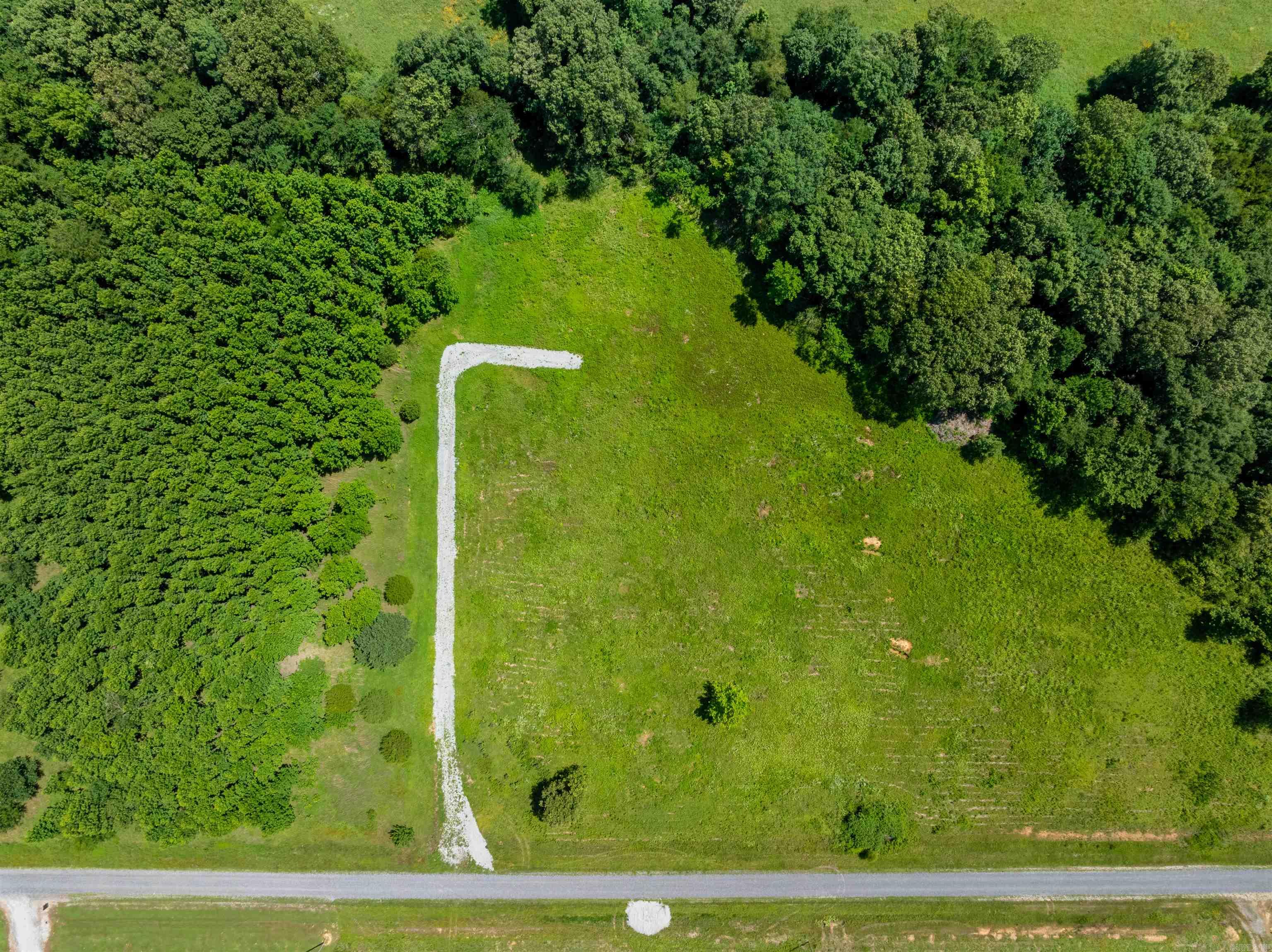 71 W Kinzer  Searcy, AR