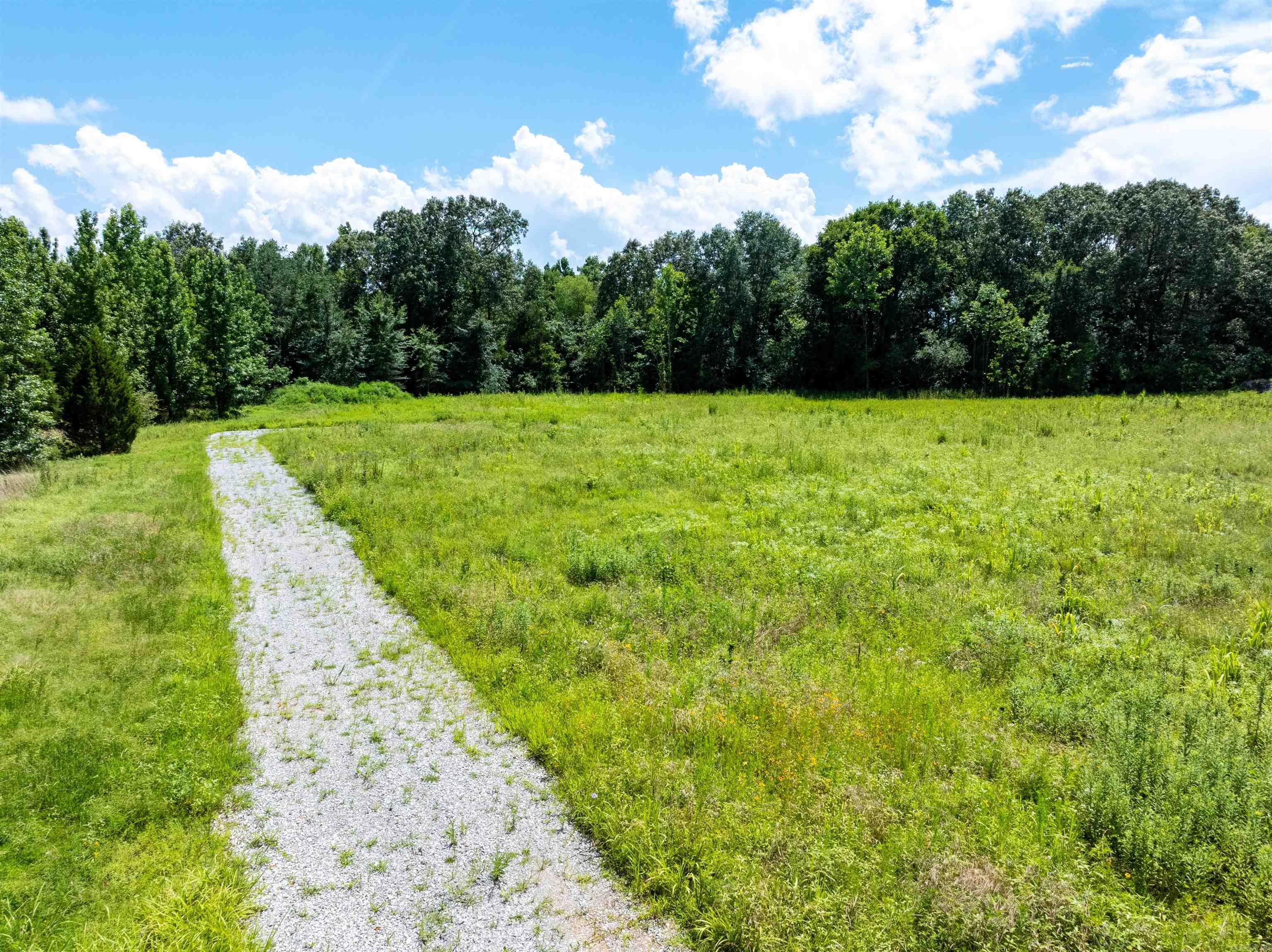 71 W Kinzer  Searcy, AR
