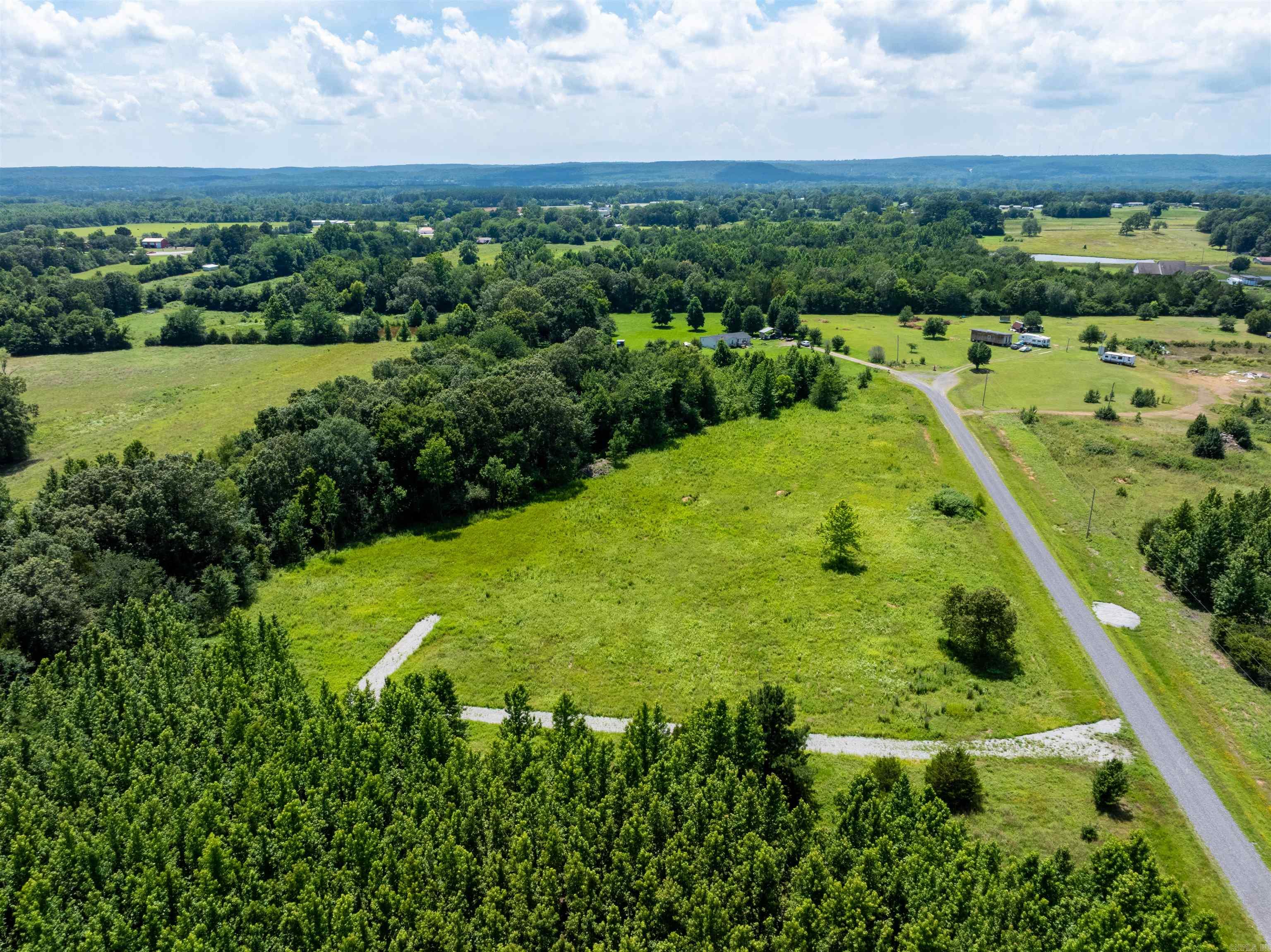 71 W Kinzer  Searcy, AR