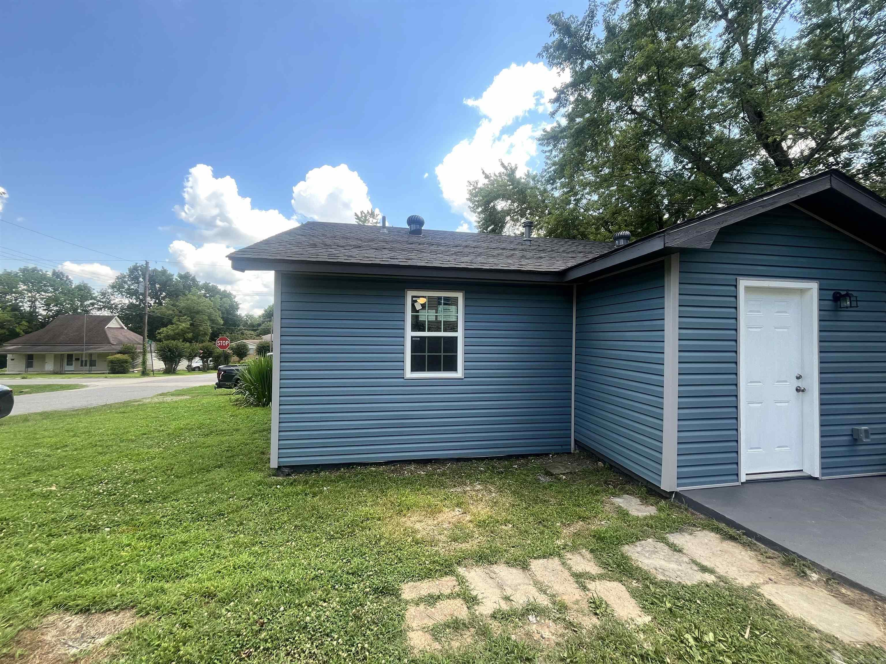 1673 Lyon  Batesville, AR