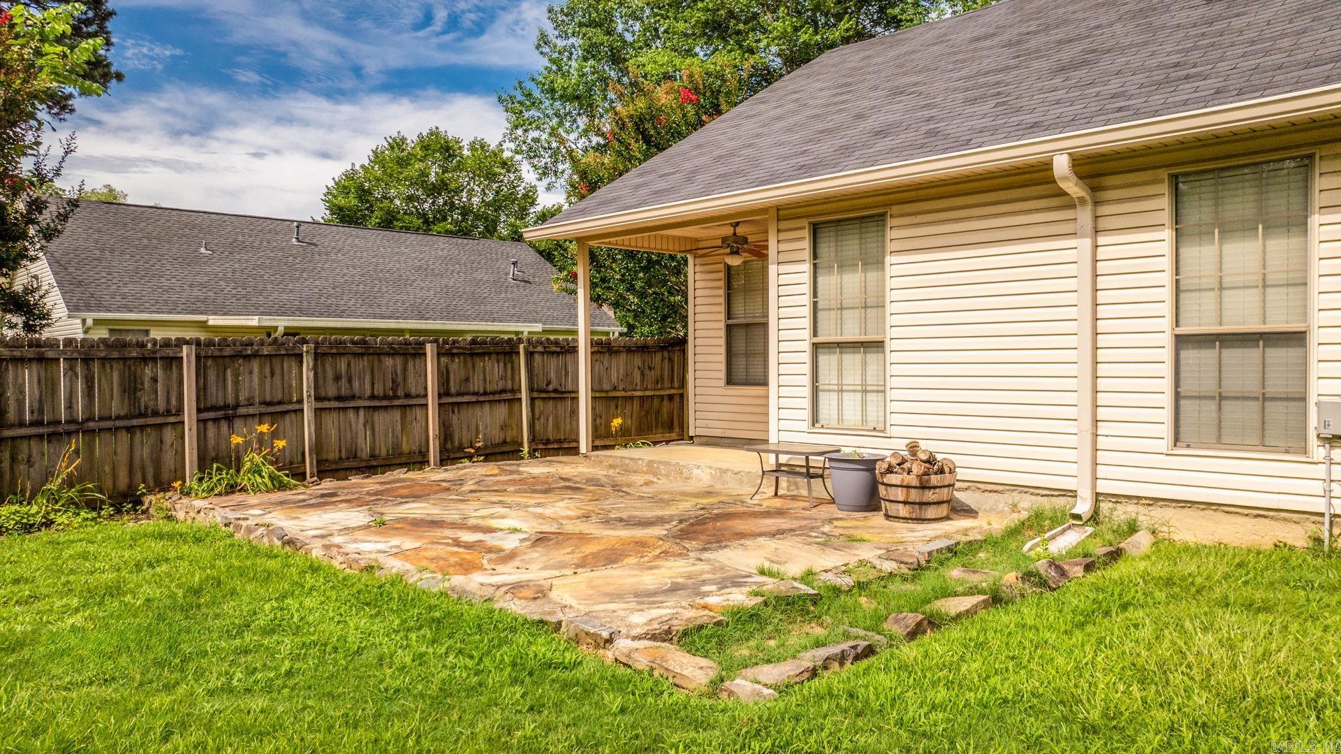 33 Redleaf Circle Little Rock, AR 72210