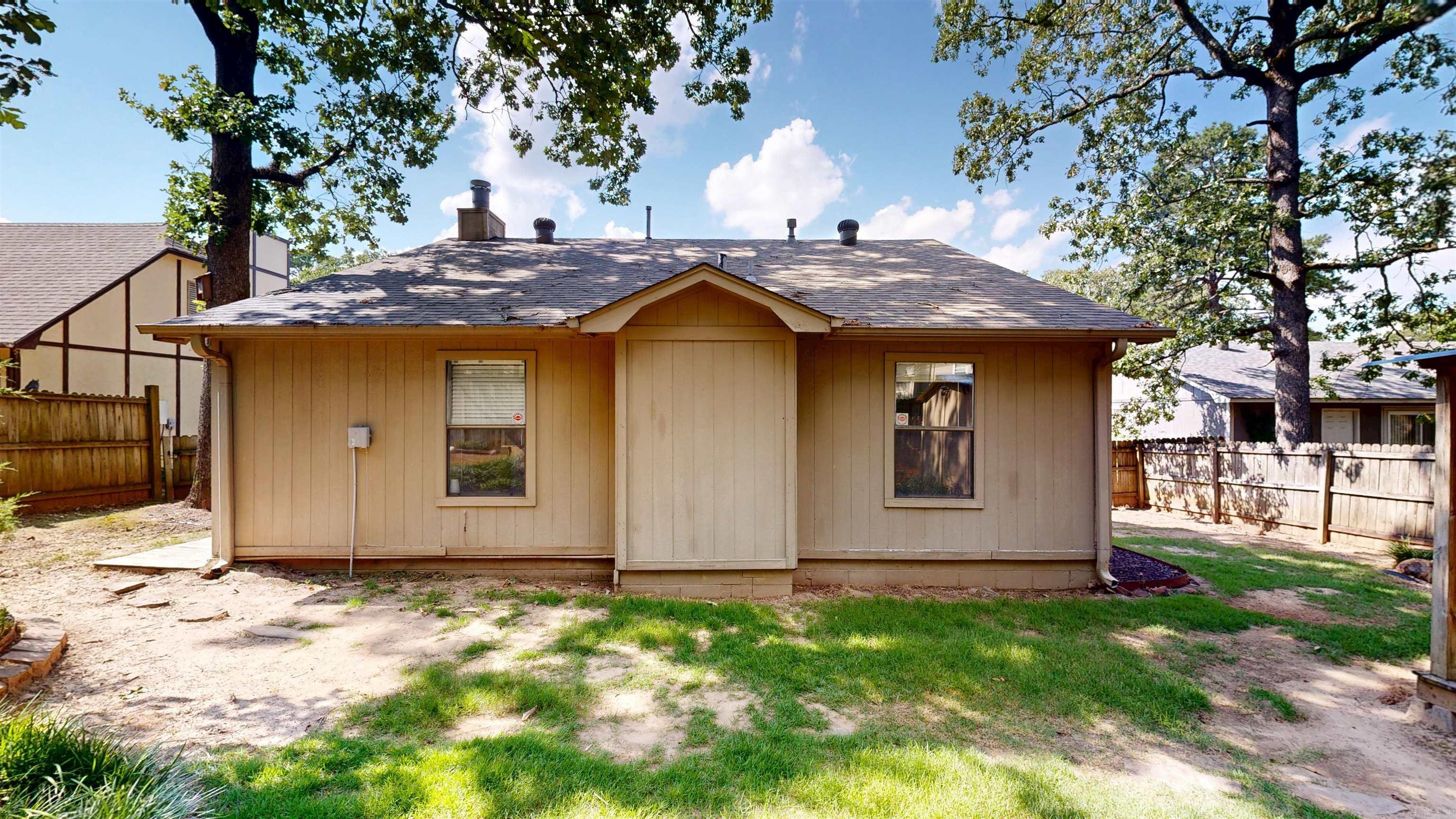 6 Oak Forest  Maumelle, AR