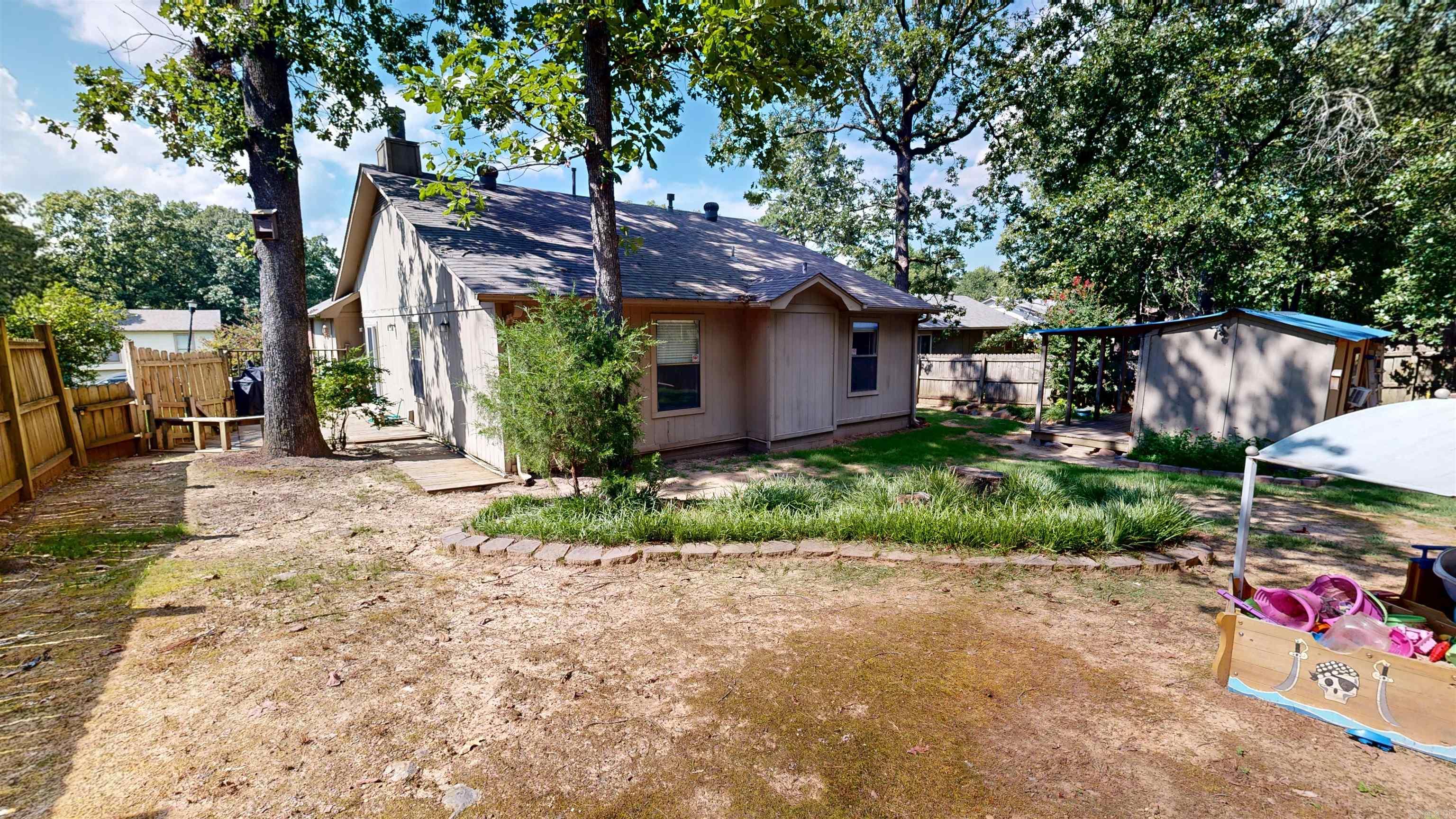 6 Oak Forest  Maumelle, AR