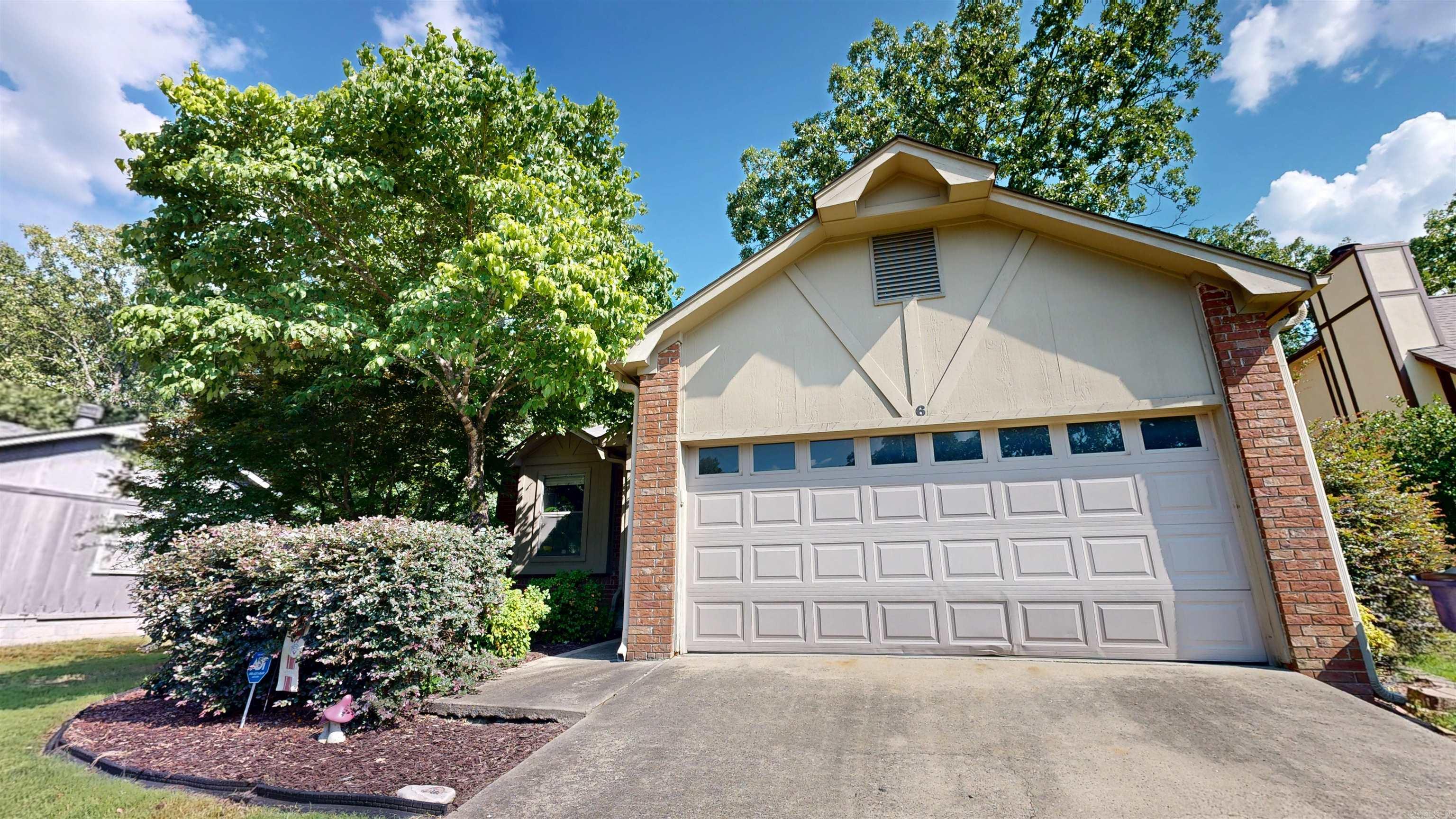 6 Oak Forest  Maumelle, AR