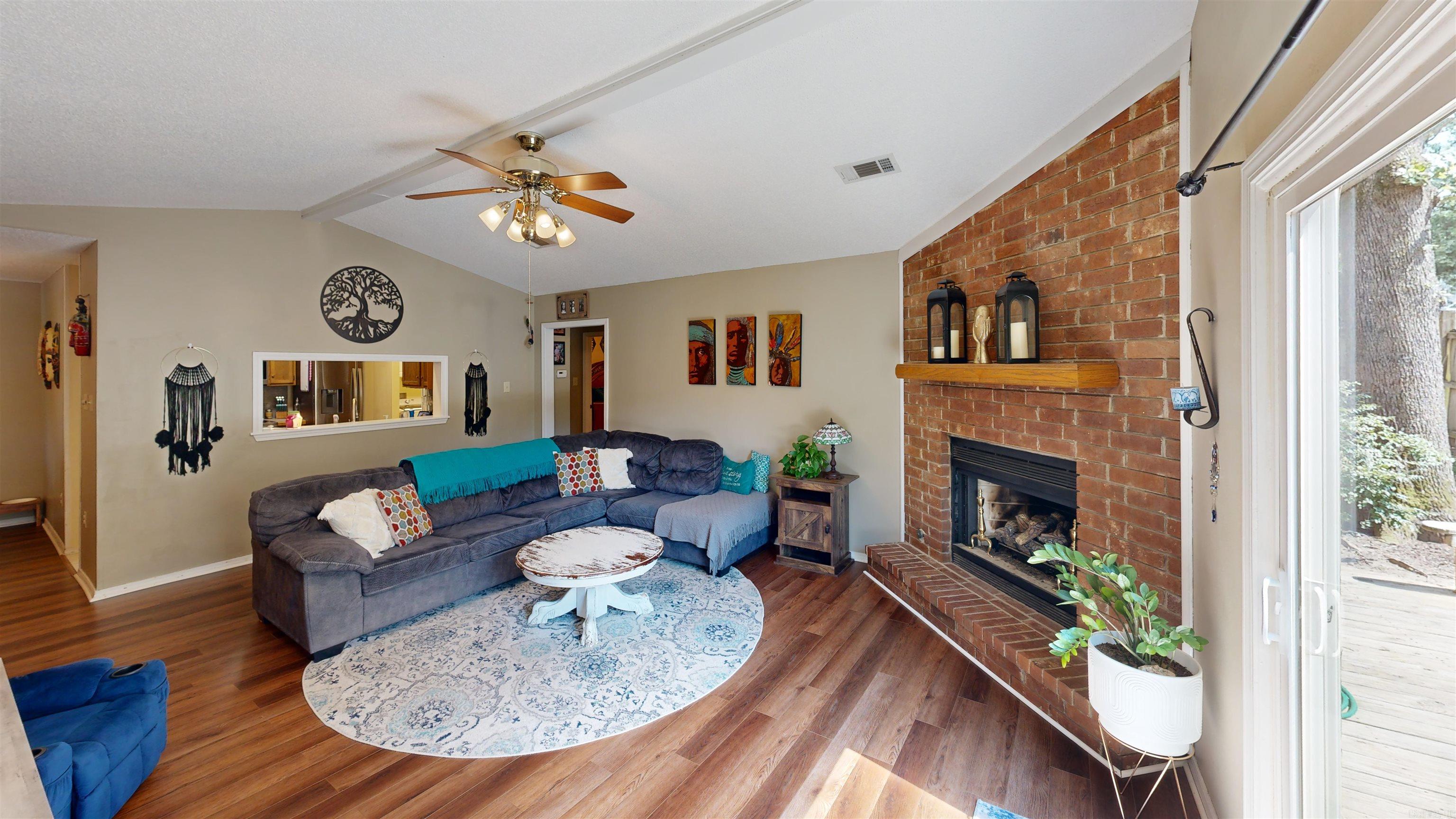 6 Oak Forest  Maumelle, AR