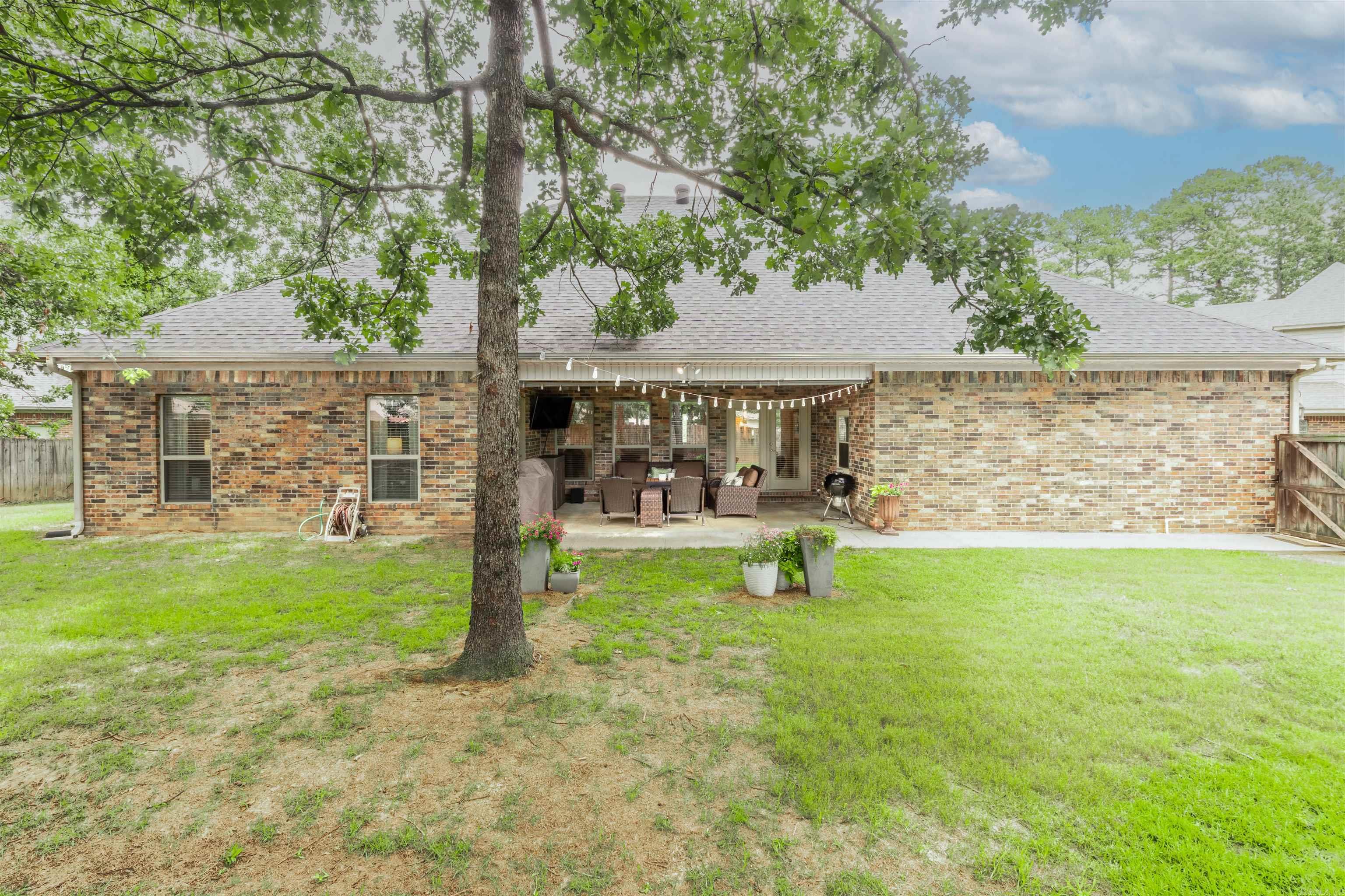 25 Southshore Cove Maumelle, AR 72113