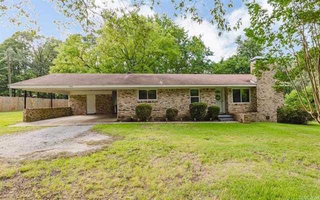 910  Mulberry Salem  Benton, AR