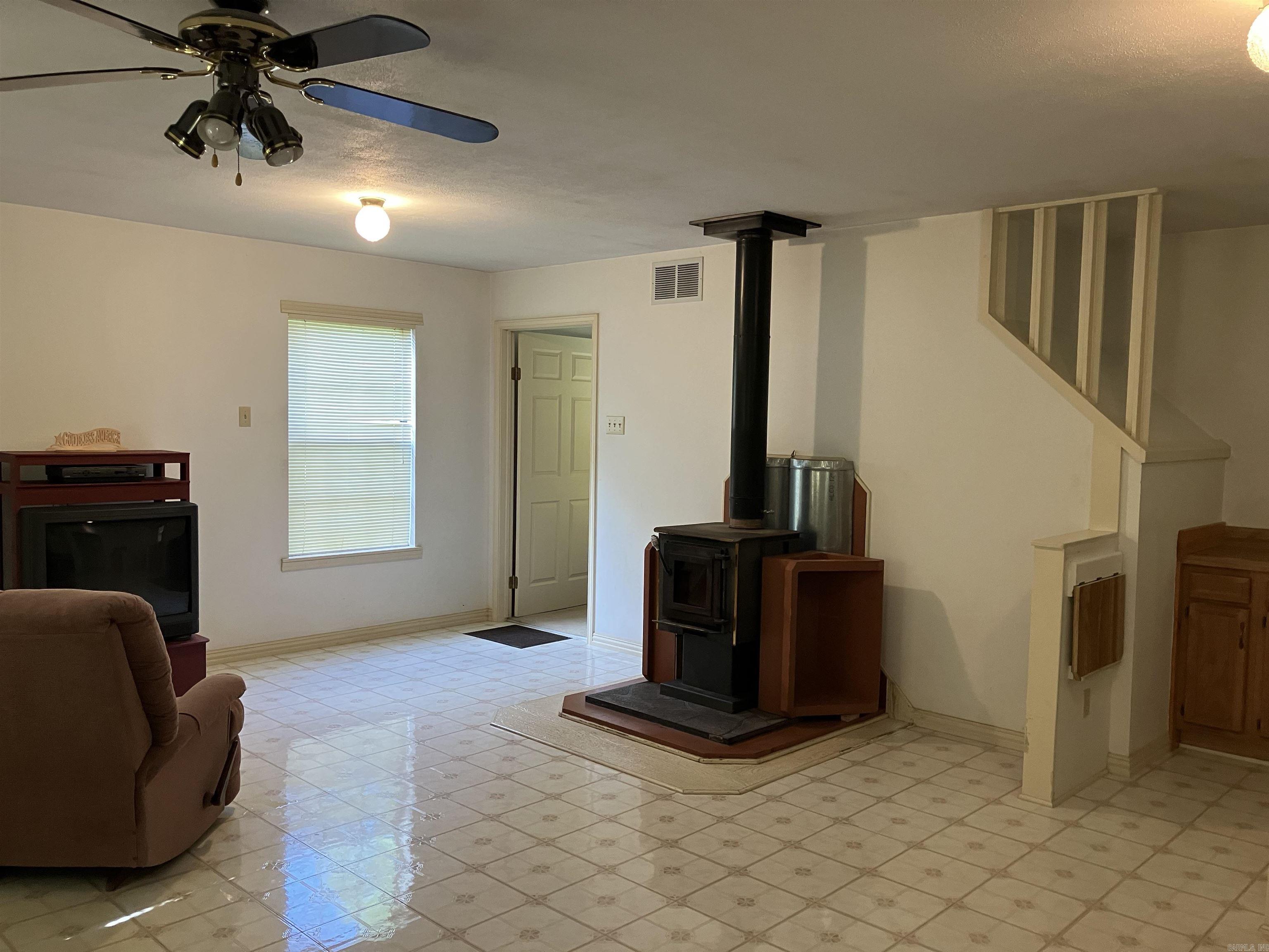 89 Riverfront Drive Pencil Bluff, AR 71965