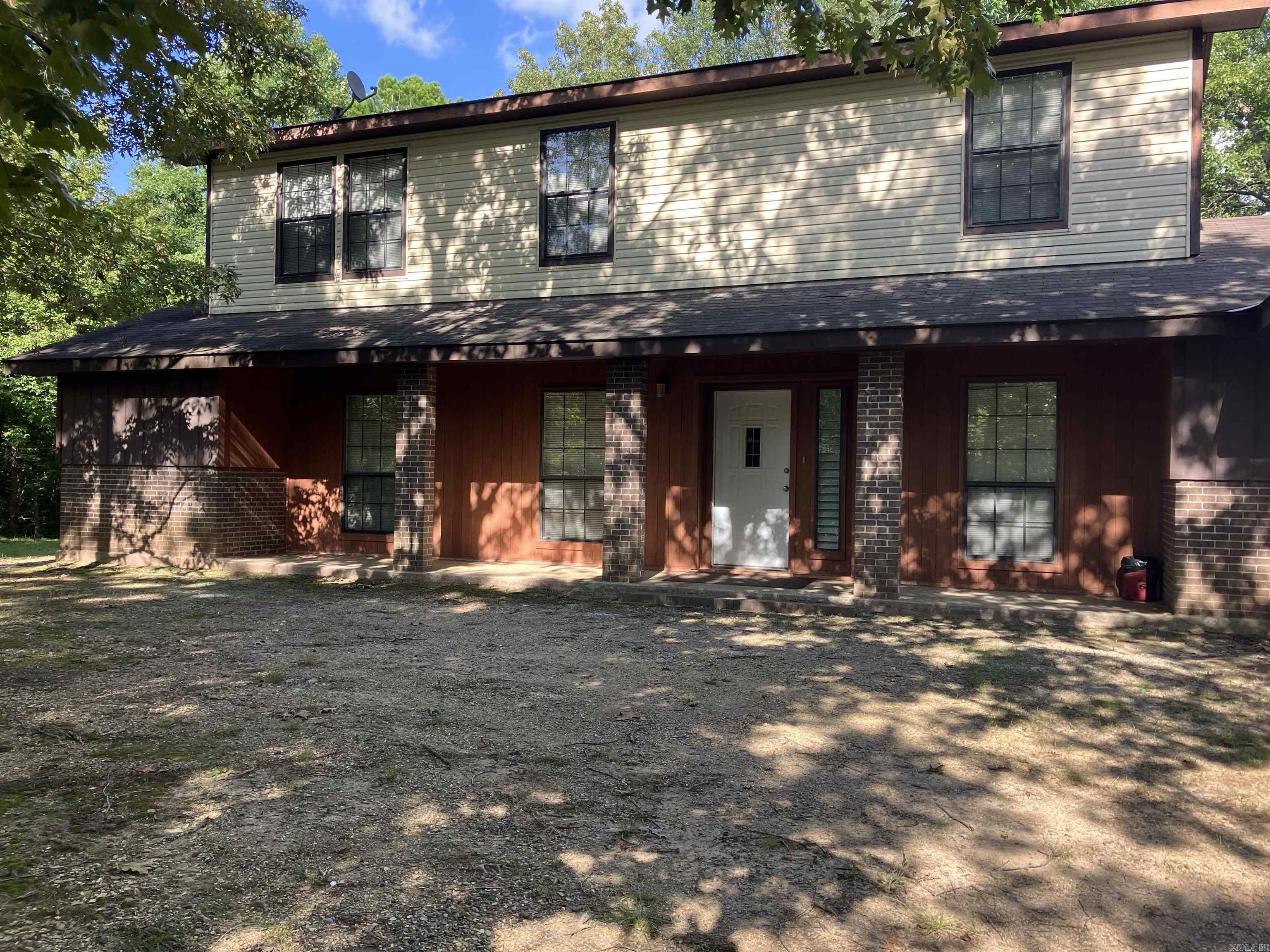 89 Riverfront Drive Pencil Bluff, AR 71965