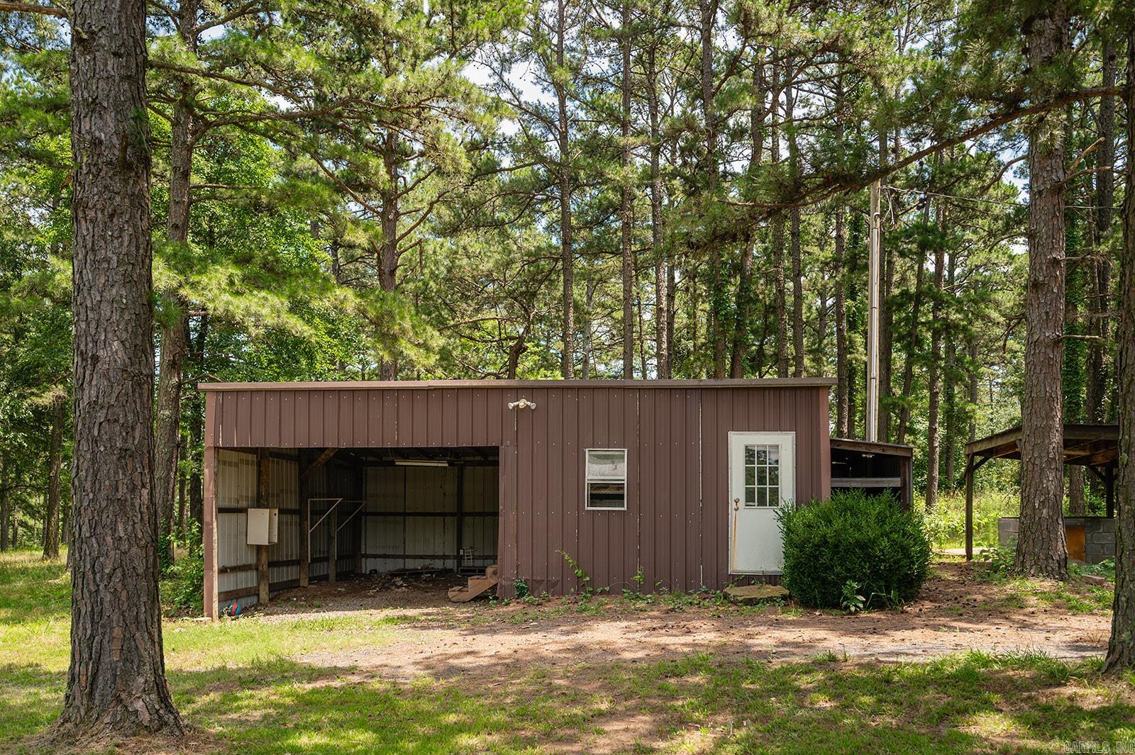 102 Cessna Dr  McRae, AR