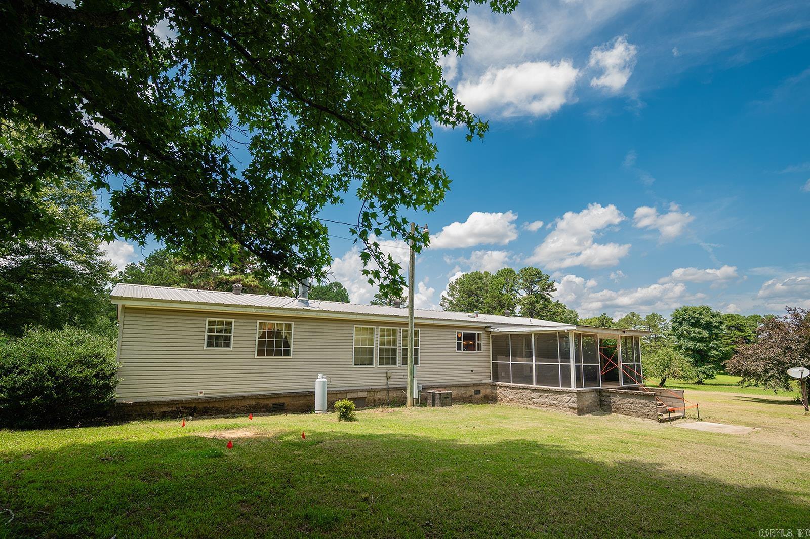 102 Cessna Dr  McRae, AR