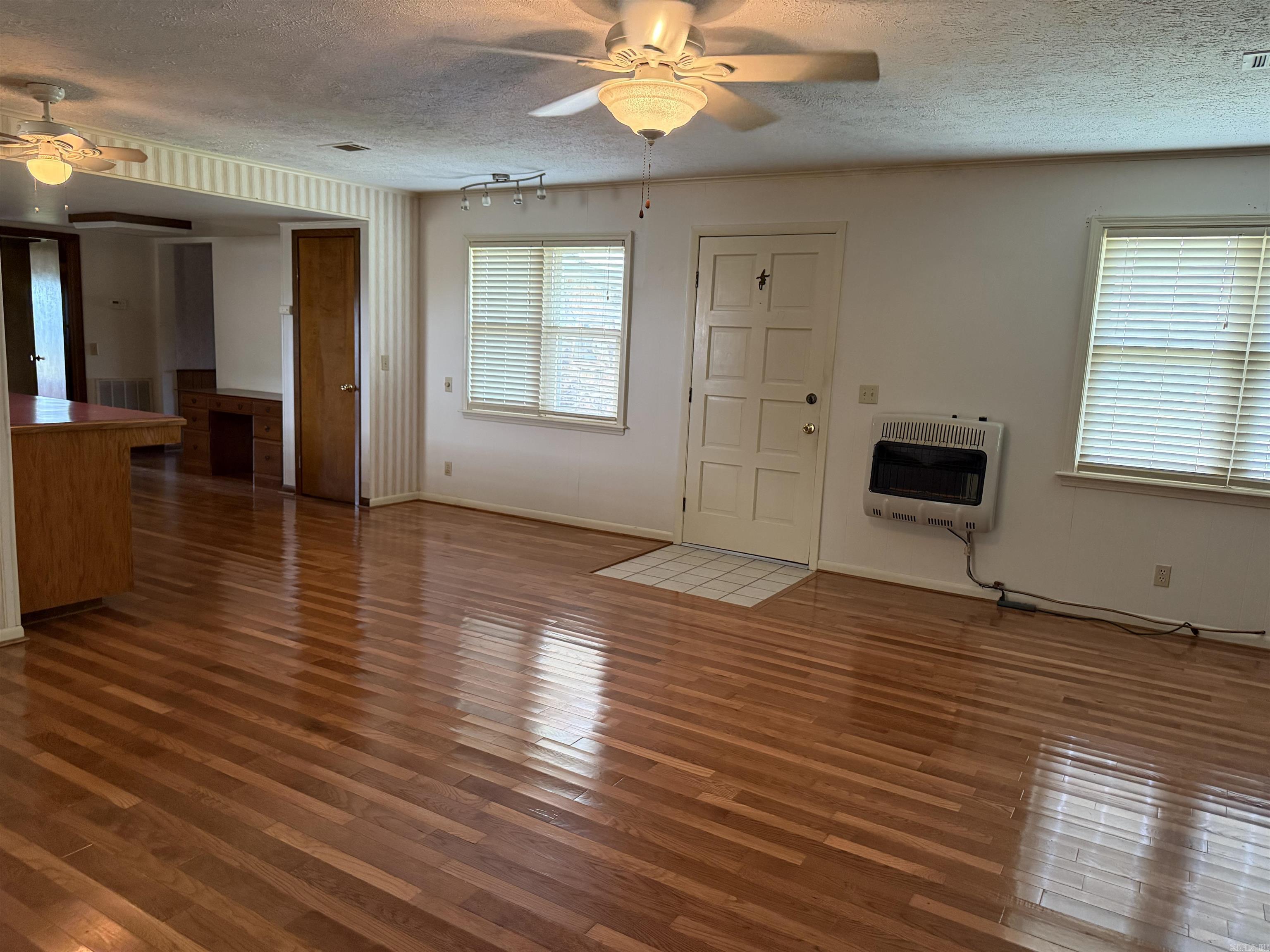 925 Uphill Lane Marshall, AR 72650