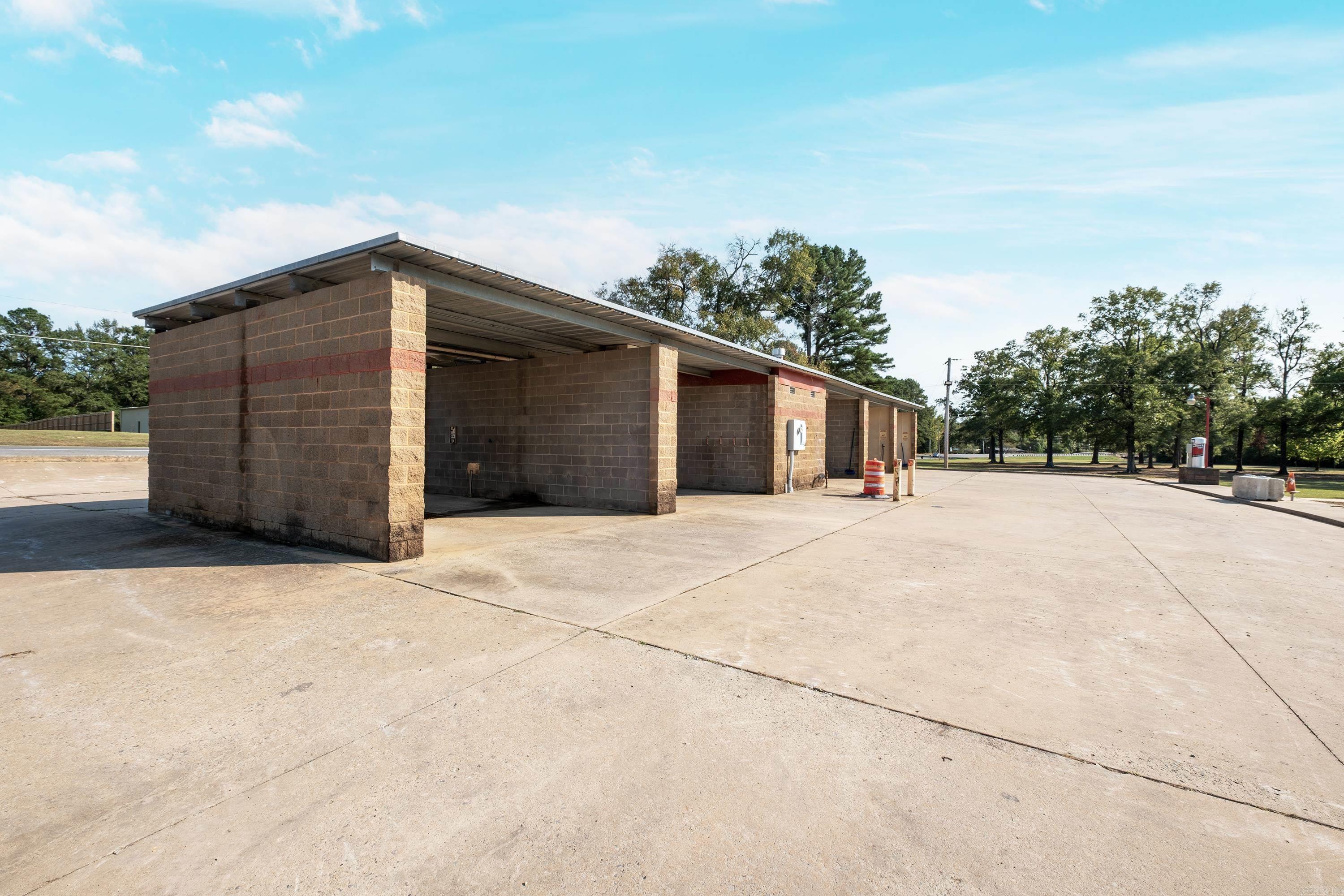 2915 N Hwy 229  Haskell, AR