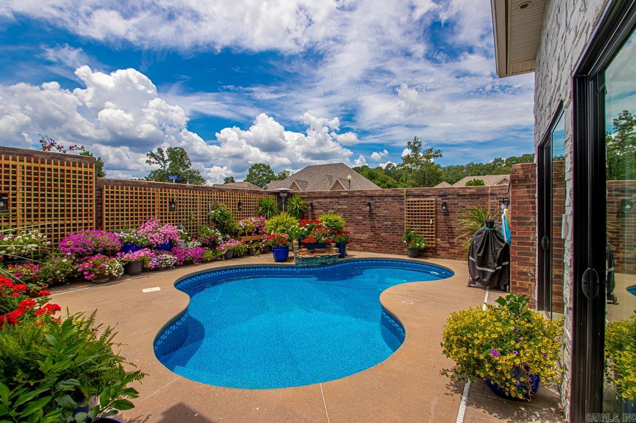 418 Suncrest Street Bryant, AR 72011