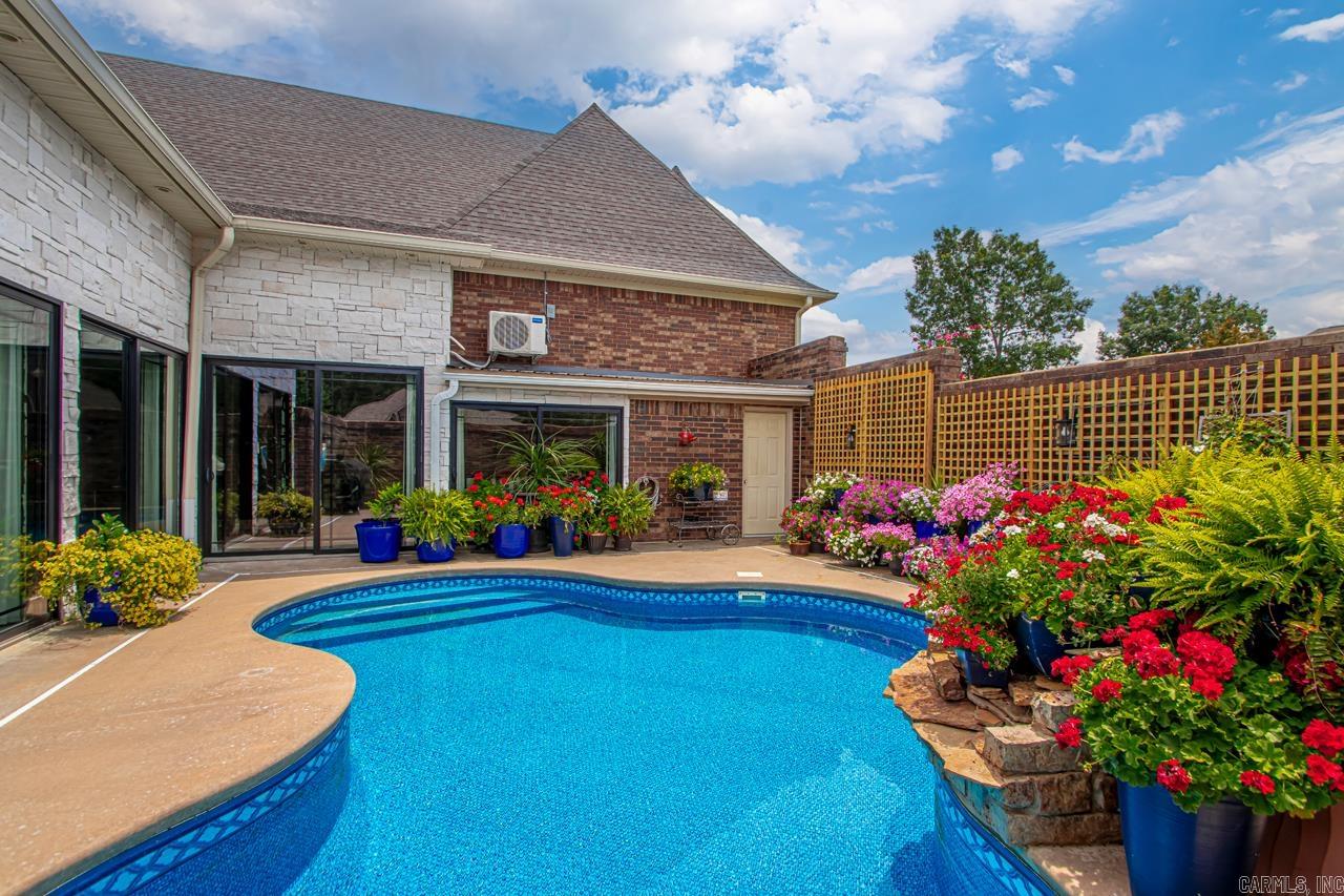 418 Suncrest Street Bryant, AR 72011