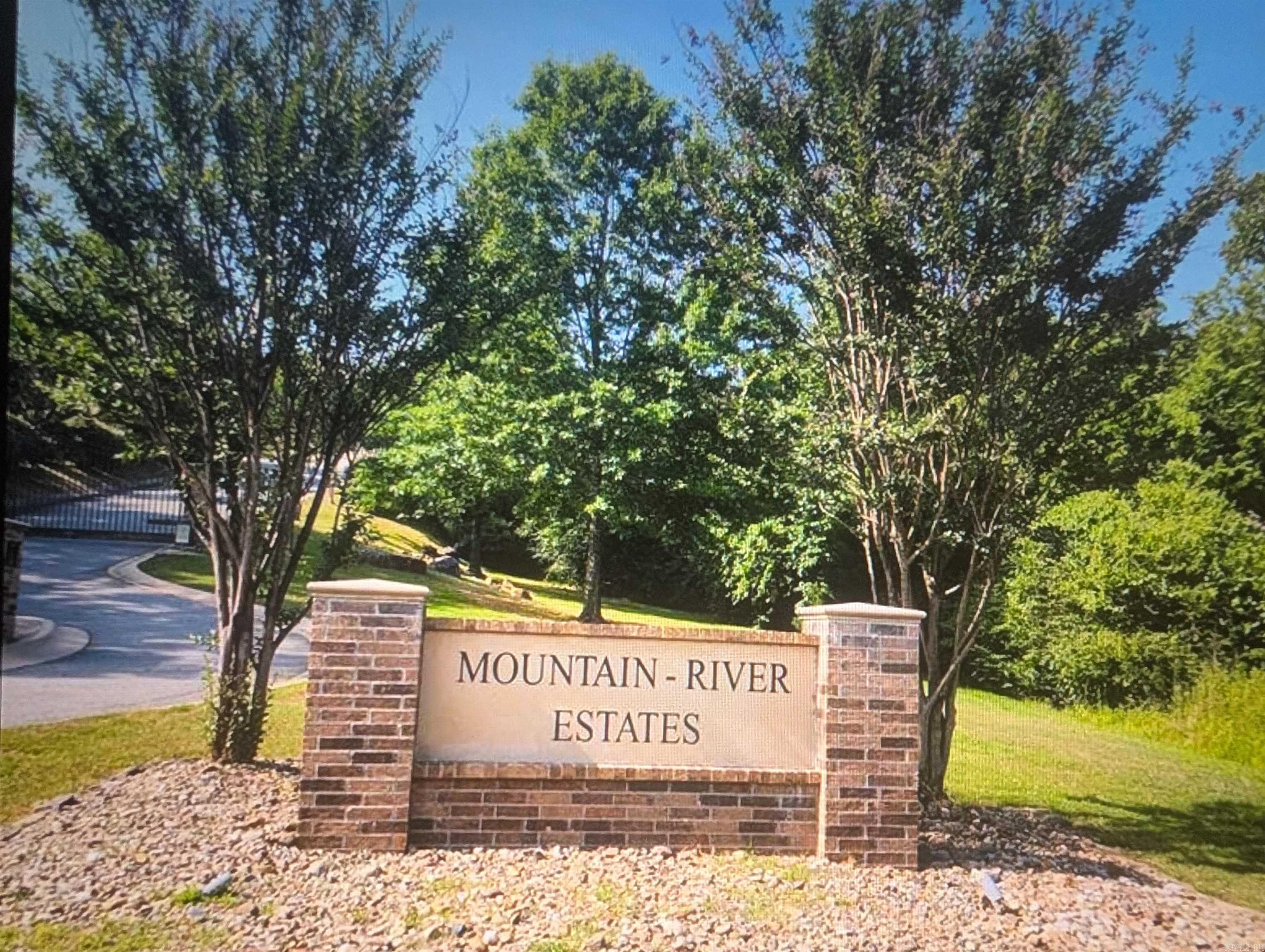 14000 Mountain River