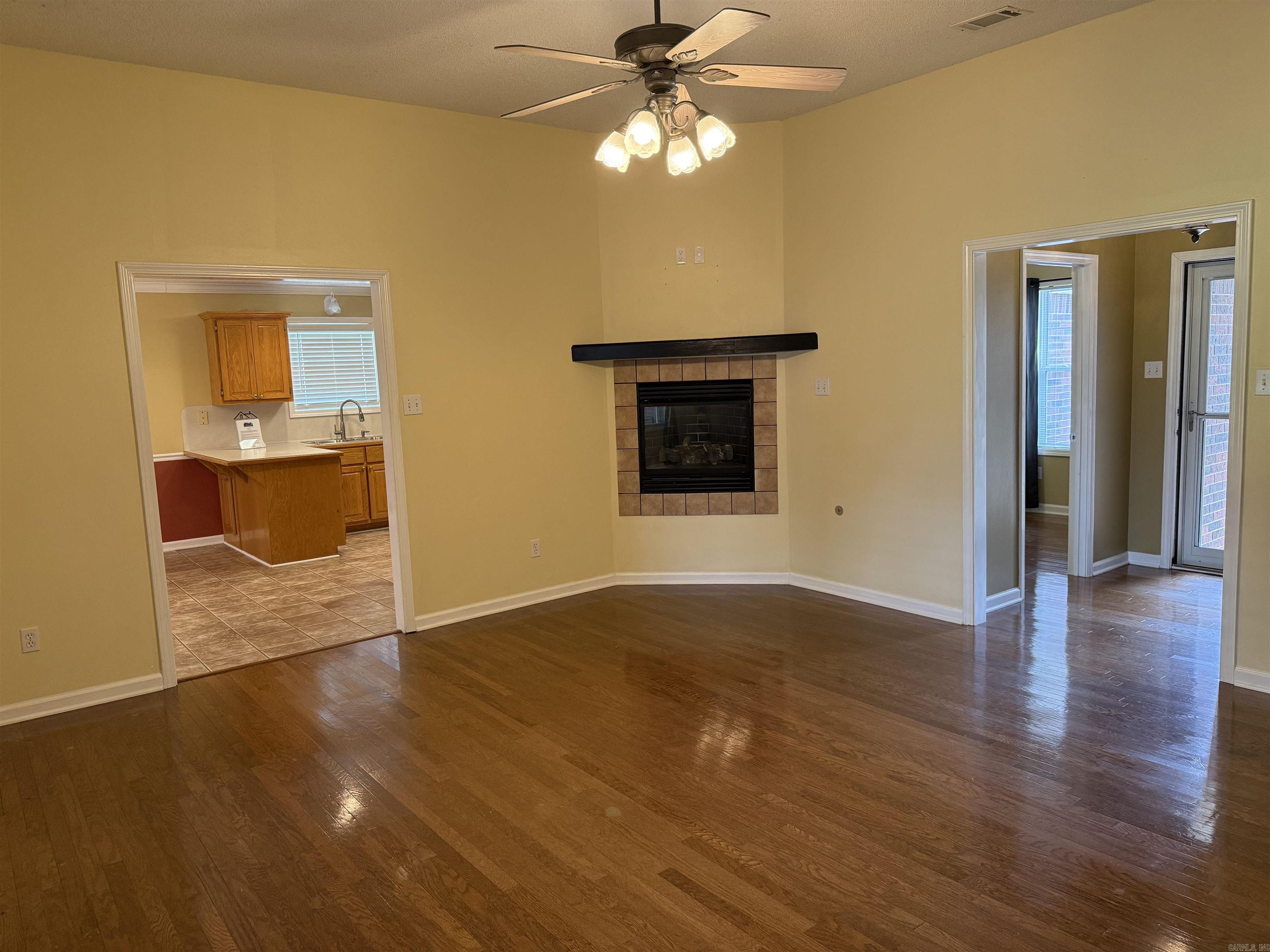 2106 Duane  Beebe, AR