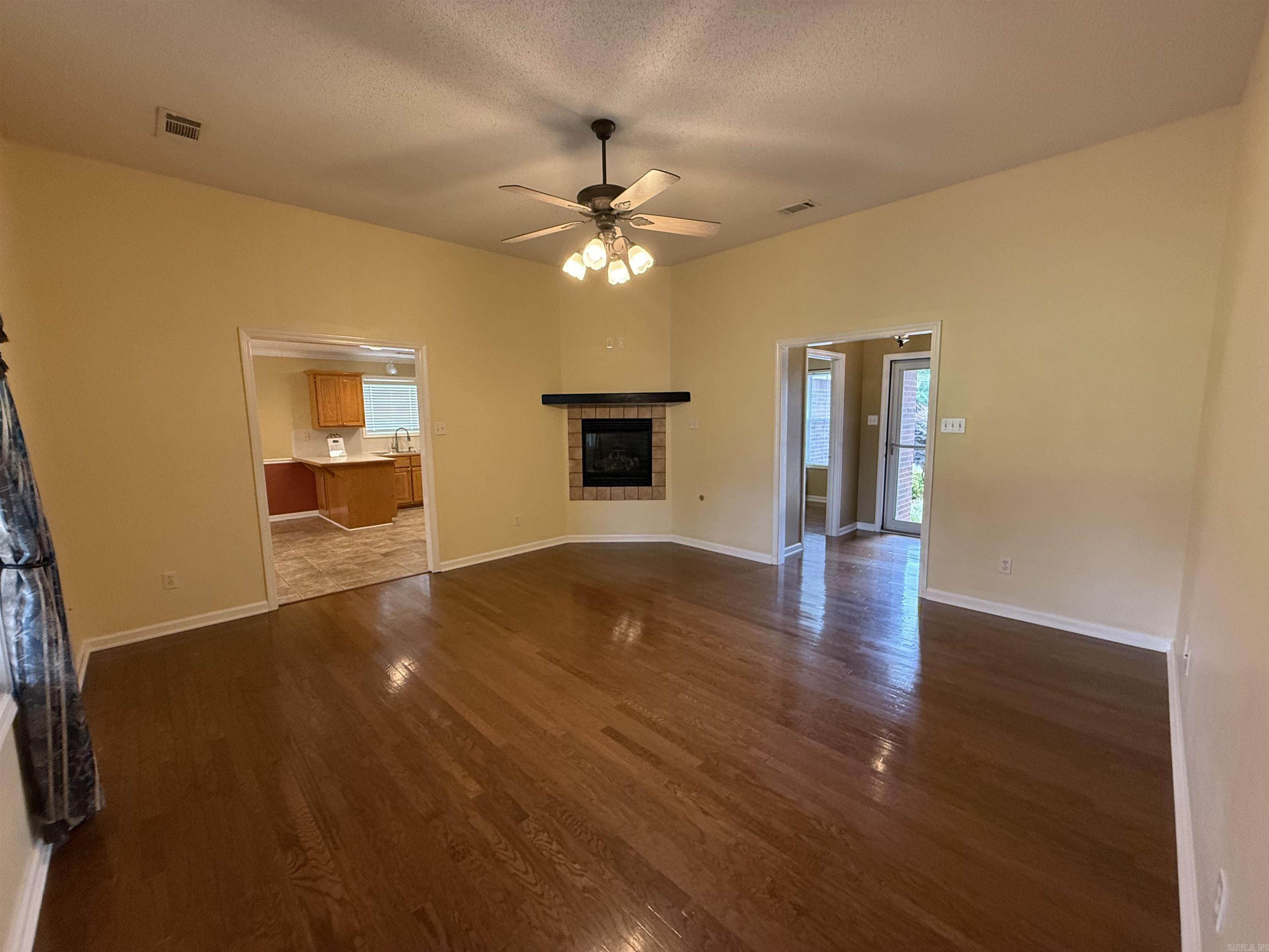 2106 Duane  Beebe, AR