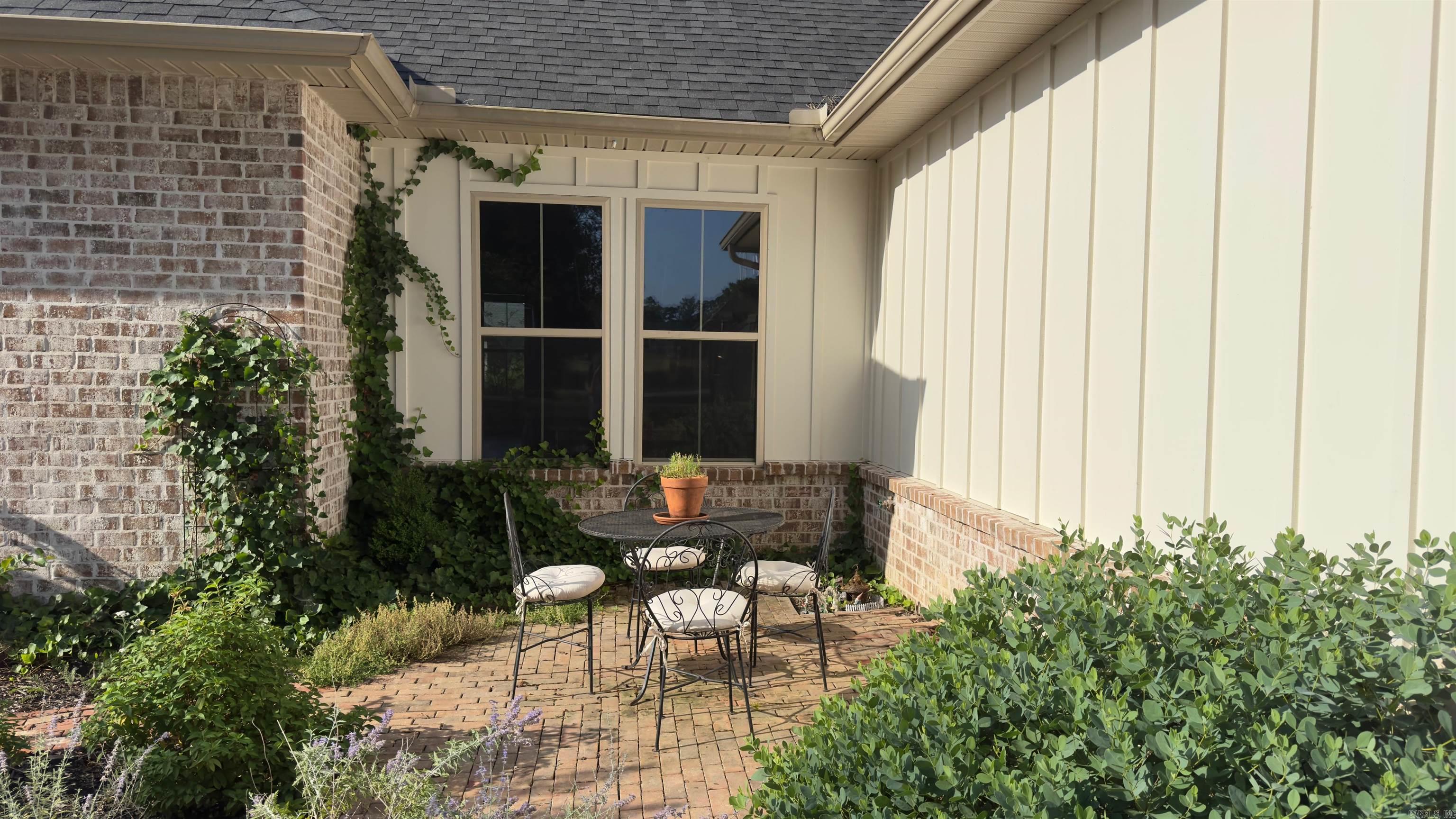 5612 Claire Drive Benton, AR 72019