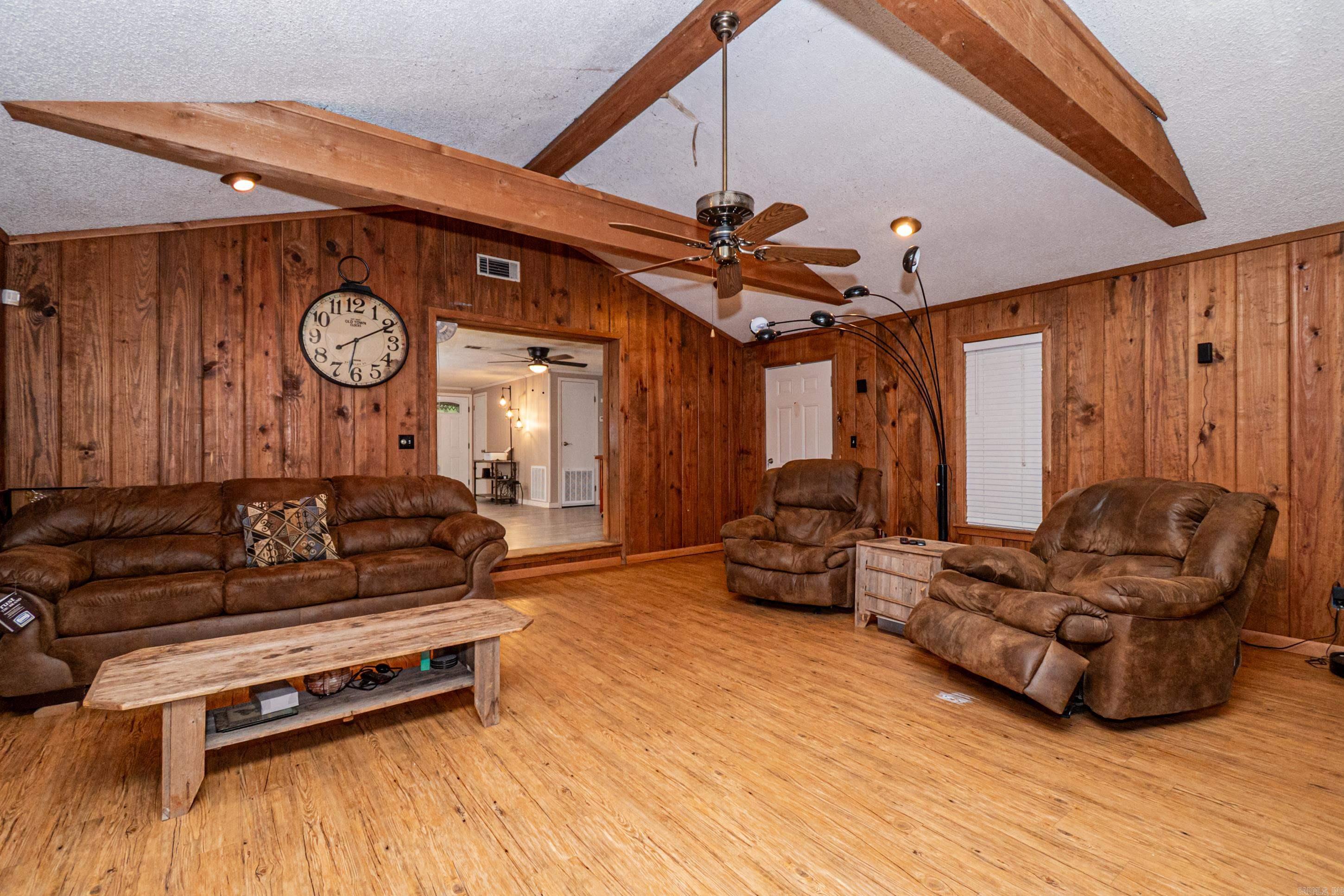 1565 Forest View  Camden, AR