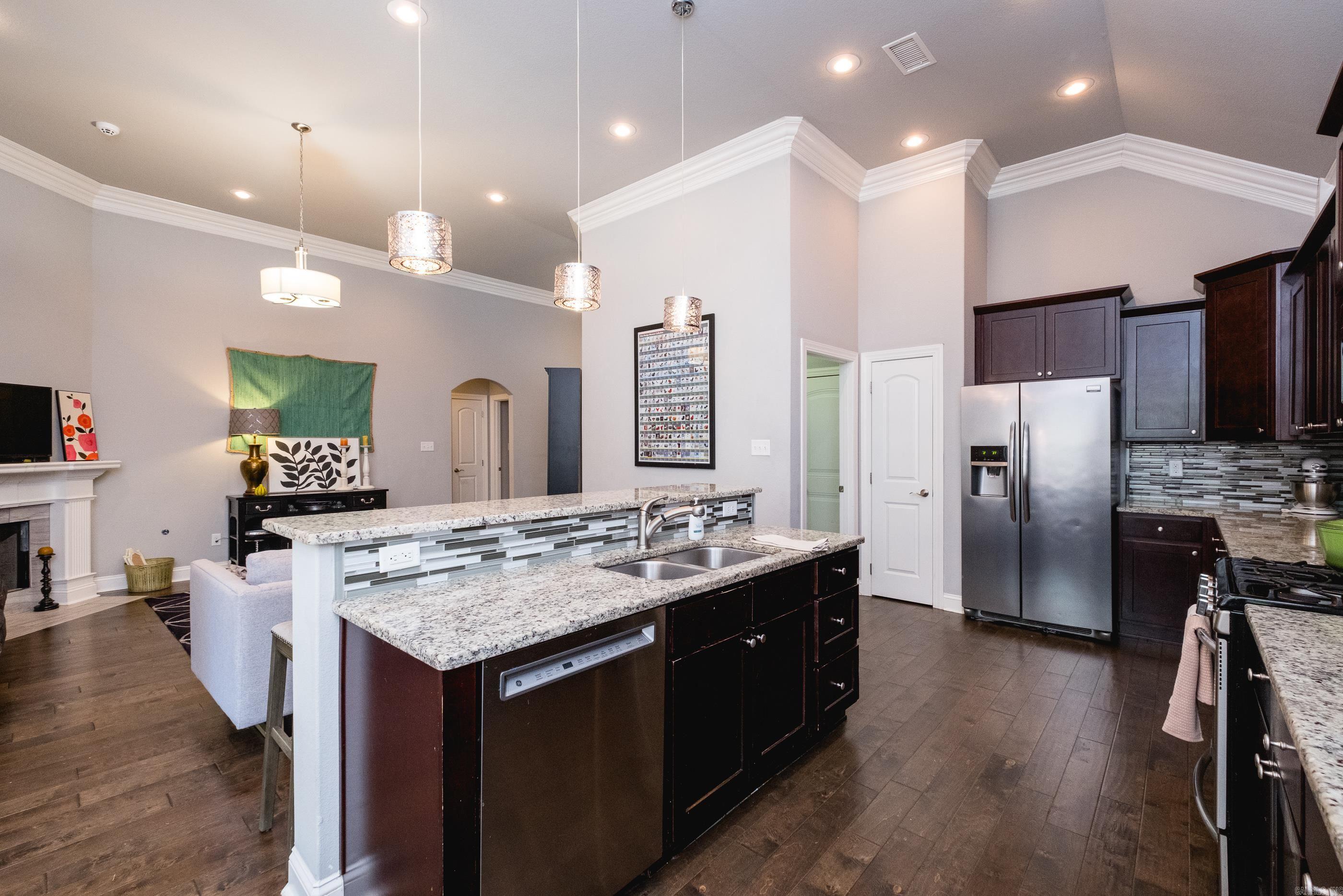 12 Eds Lane Little Rock, AR 72223