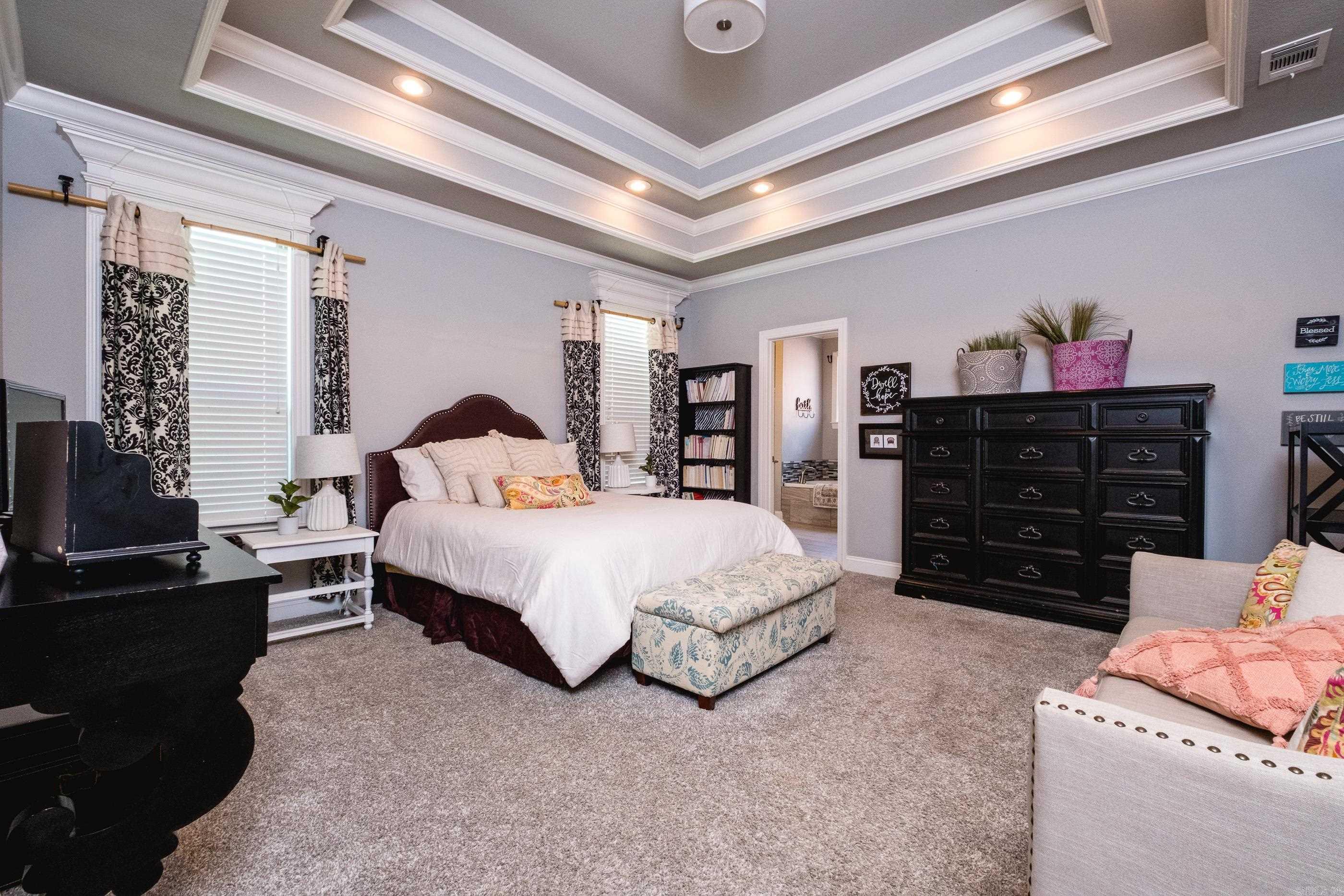 12 Eds Lane Little Rock, AR 72223