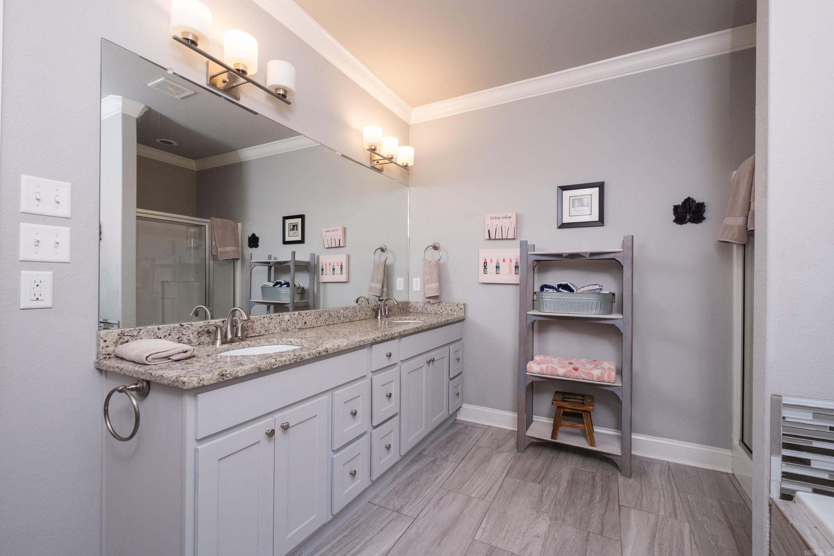 12 Eds Lane Little Rock, AR 72223