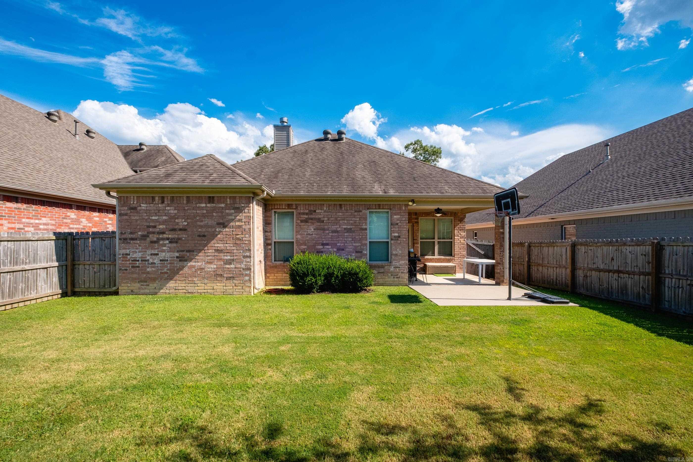12 Eds Lane Little Rock, AR 72223