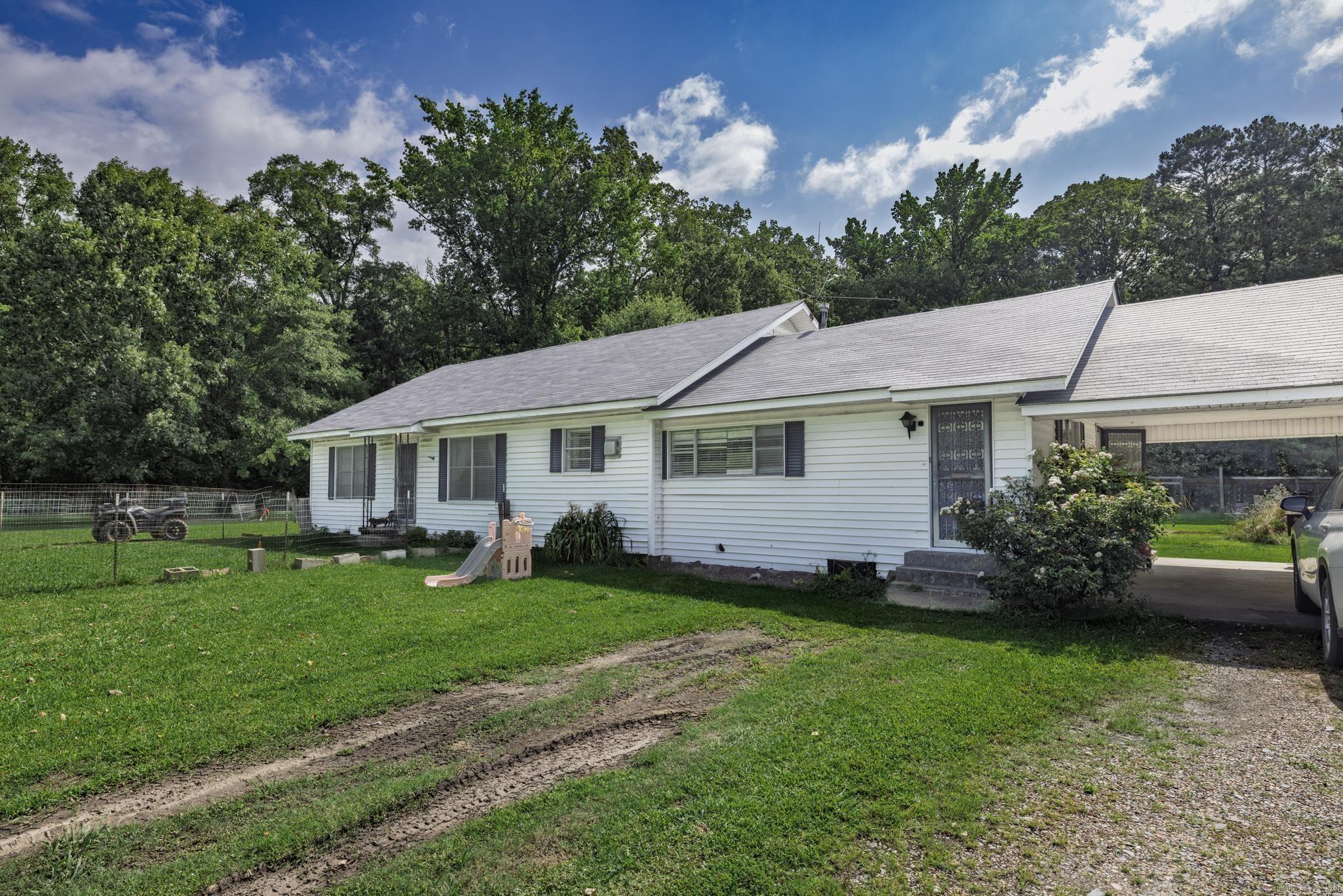 802 N Elm  Gurdon, AR