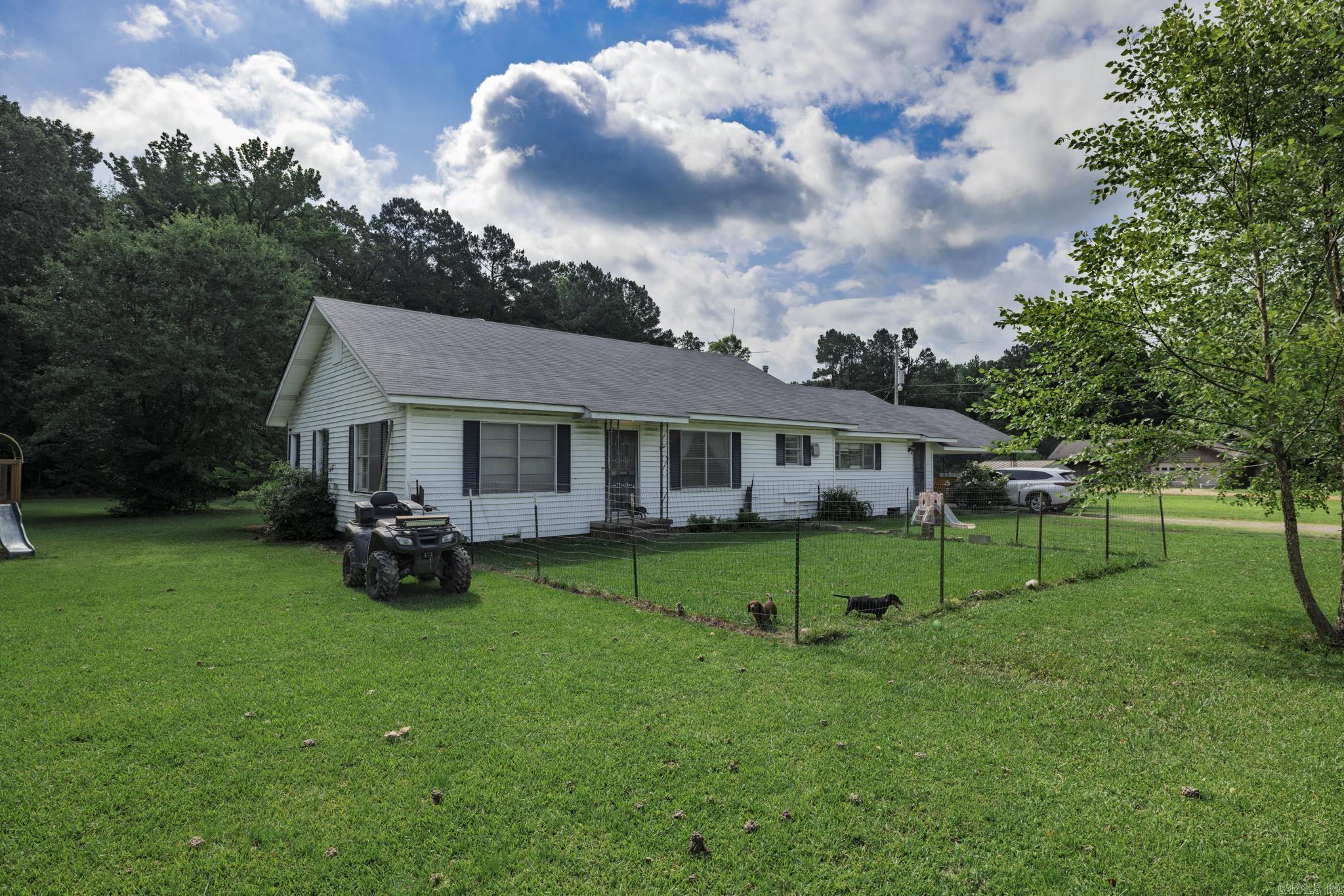 802 N Elm  Gurdon, AR