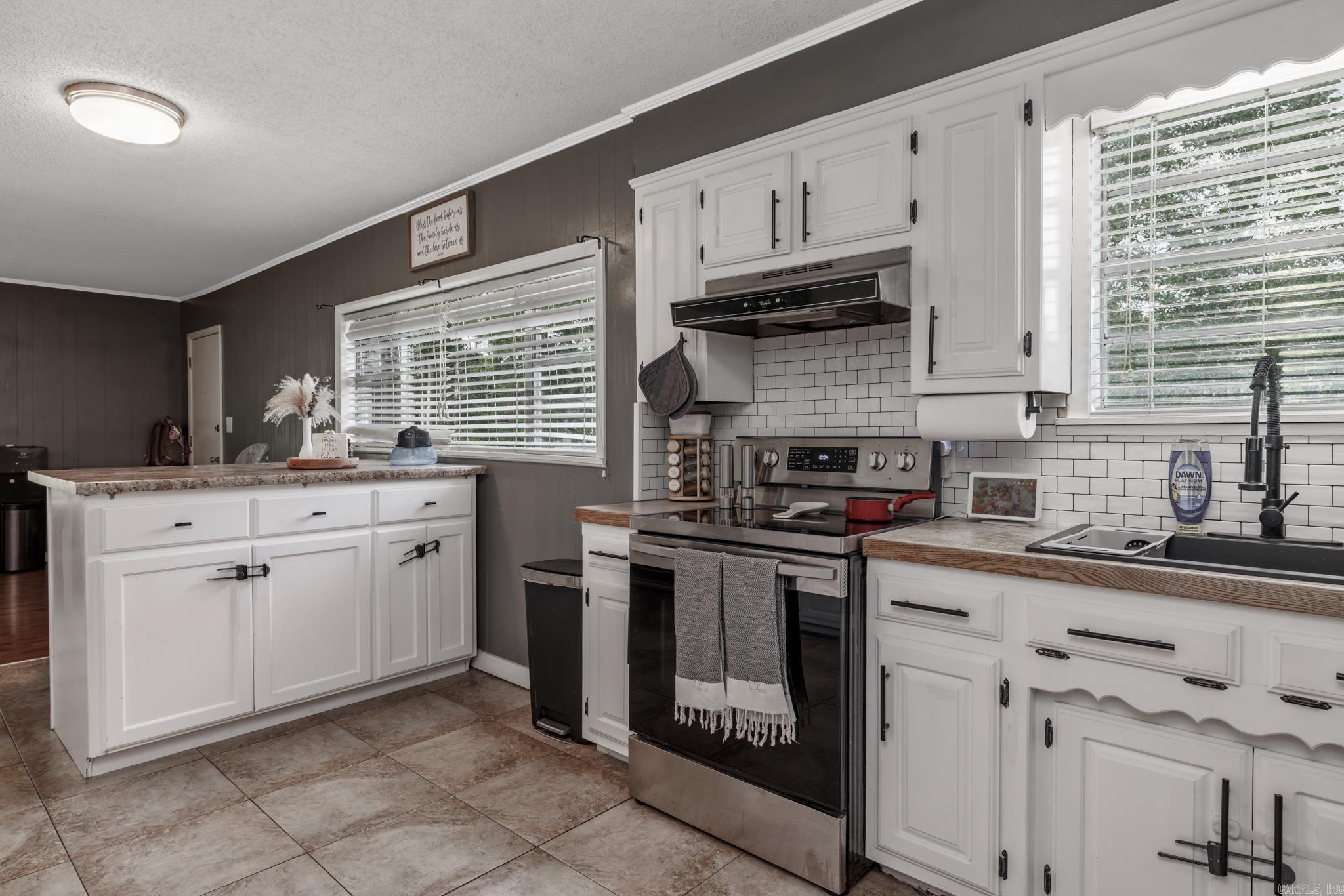802 N Elm  Gurdon, AR