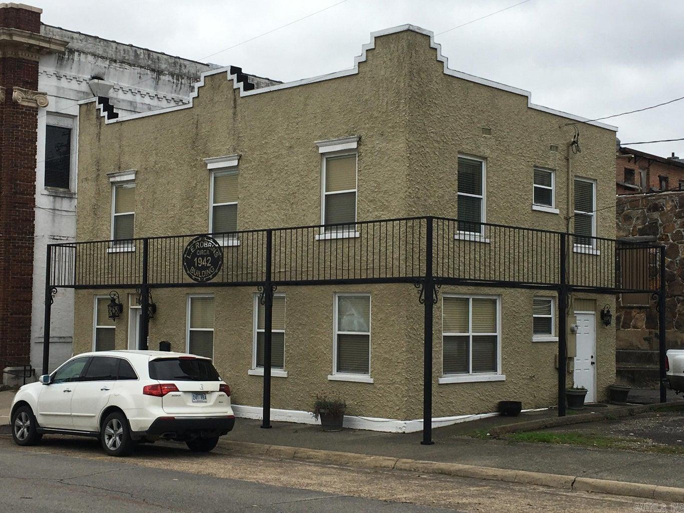 104 N 3rd  Heber Springs, AR