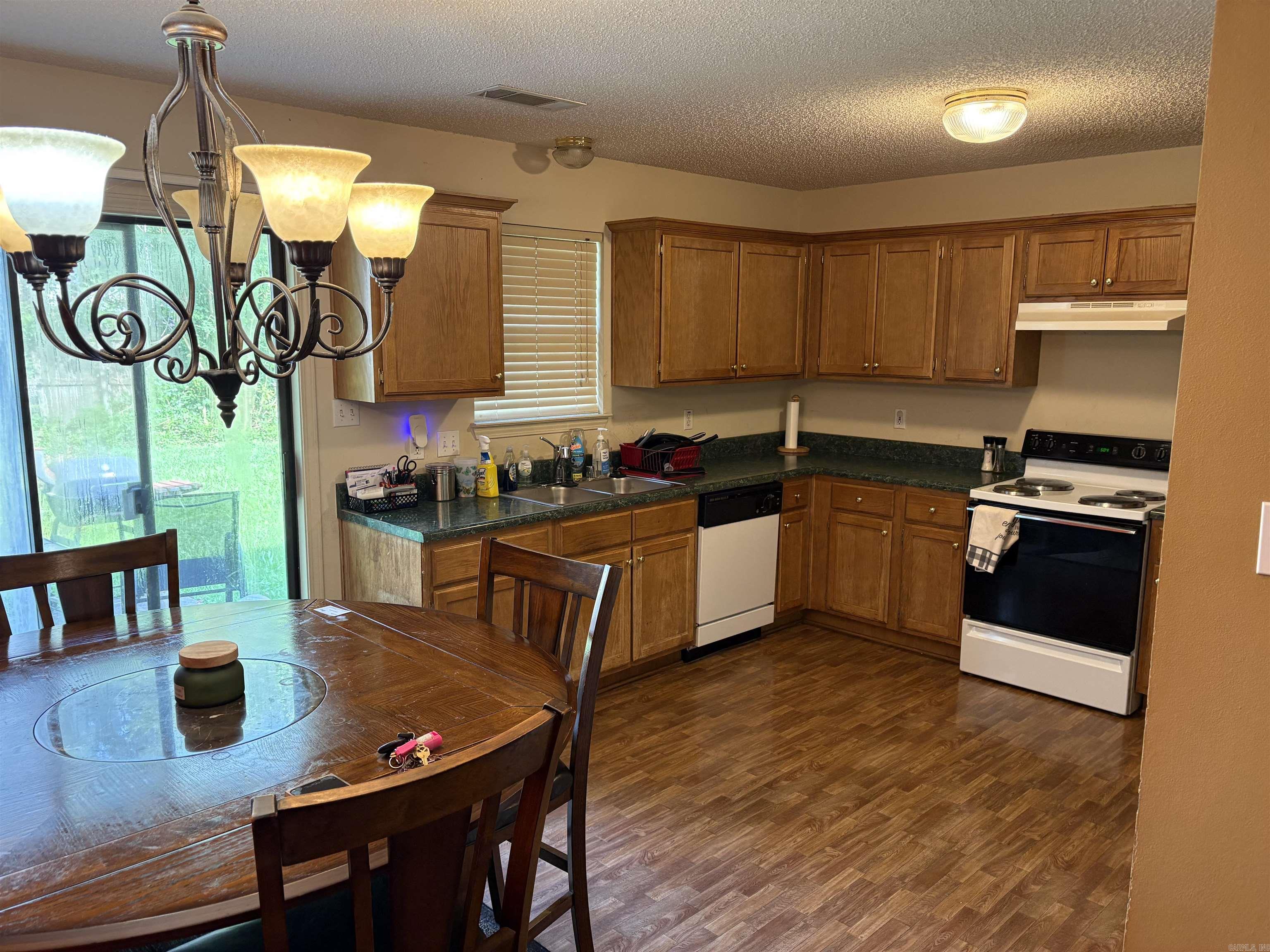 63 Pinedale Circle  Mabelvale, AR