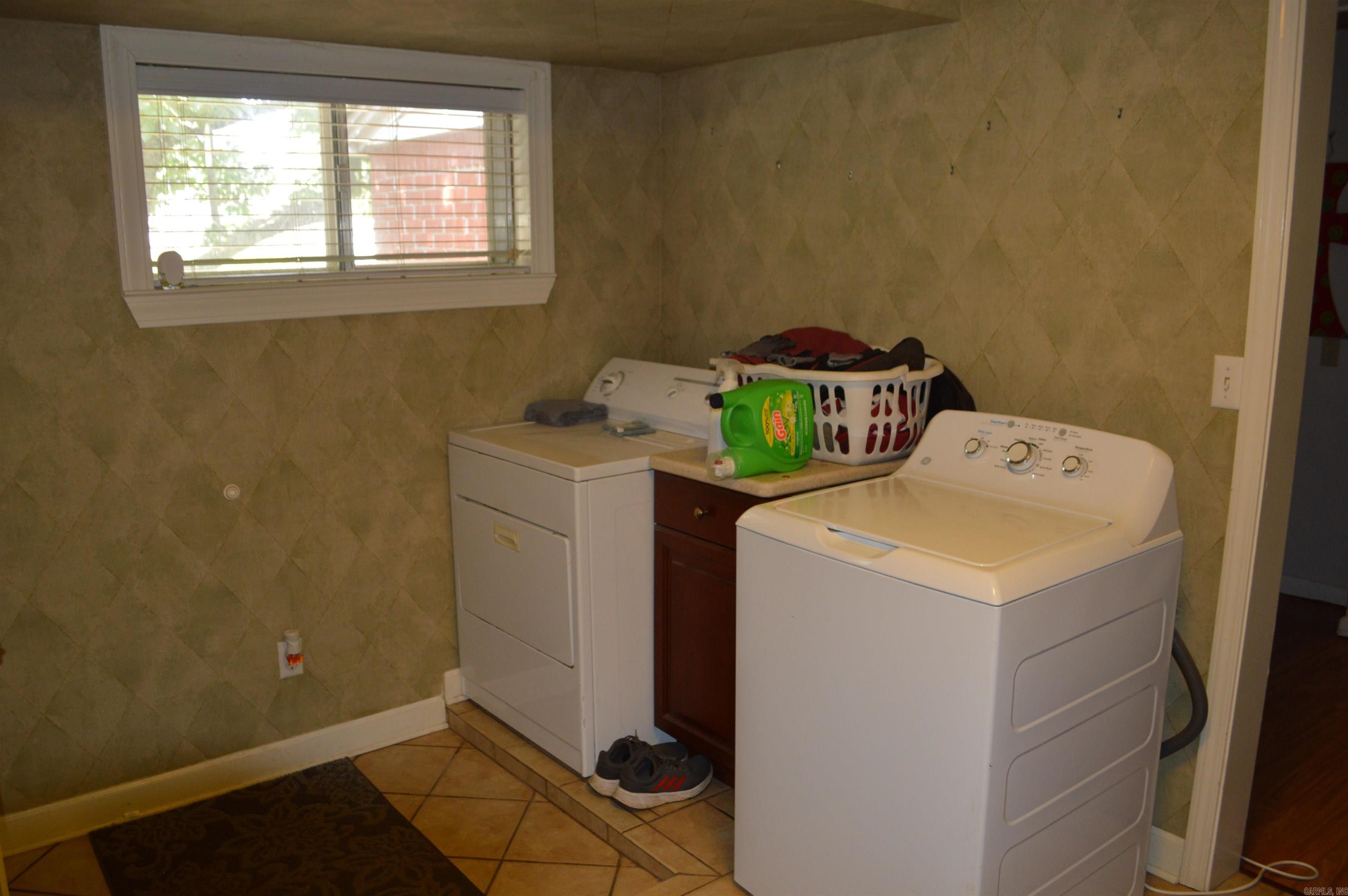702 E Center Street Harrisburg, AR 72432