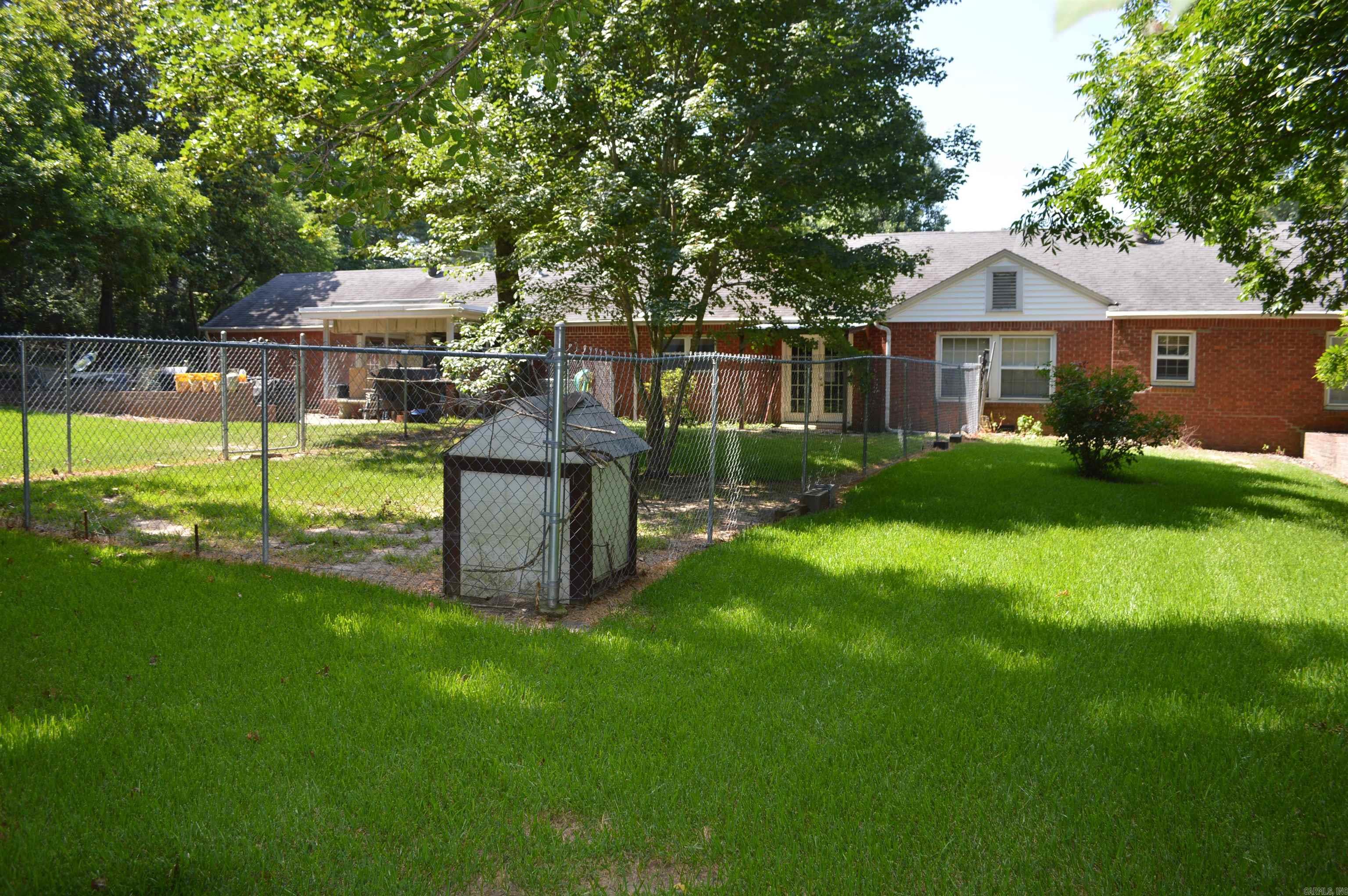 702 E Center Street Harrisburg, AR 72432