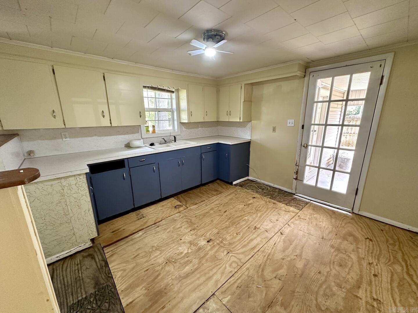 301 N College  Sheridan, AR