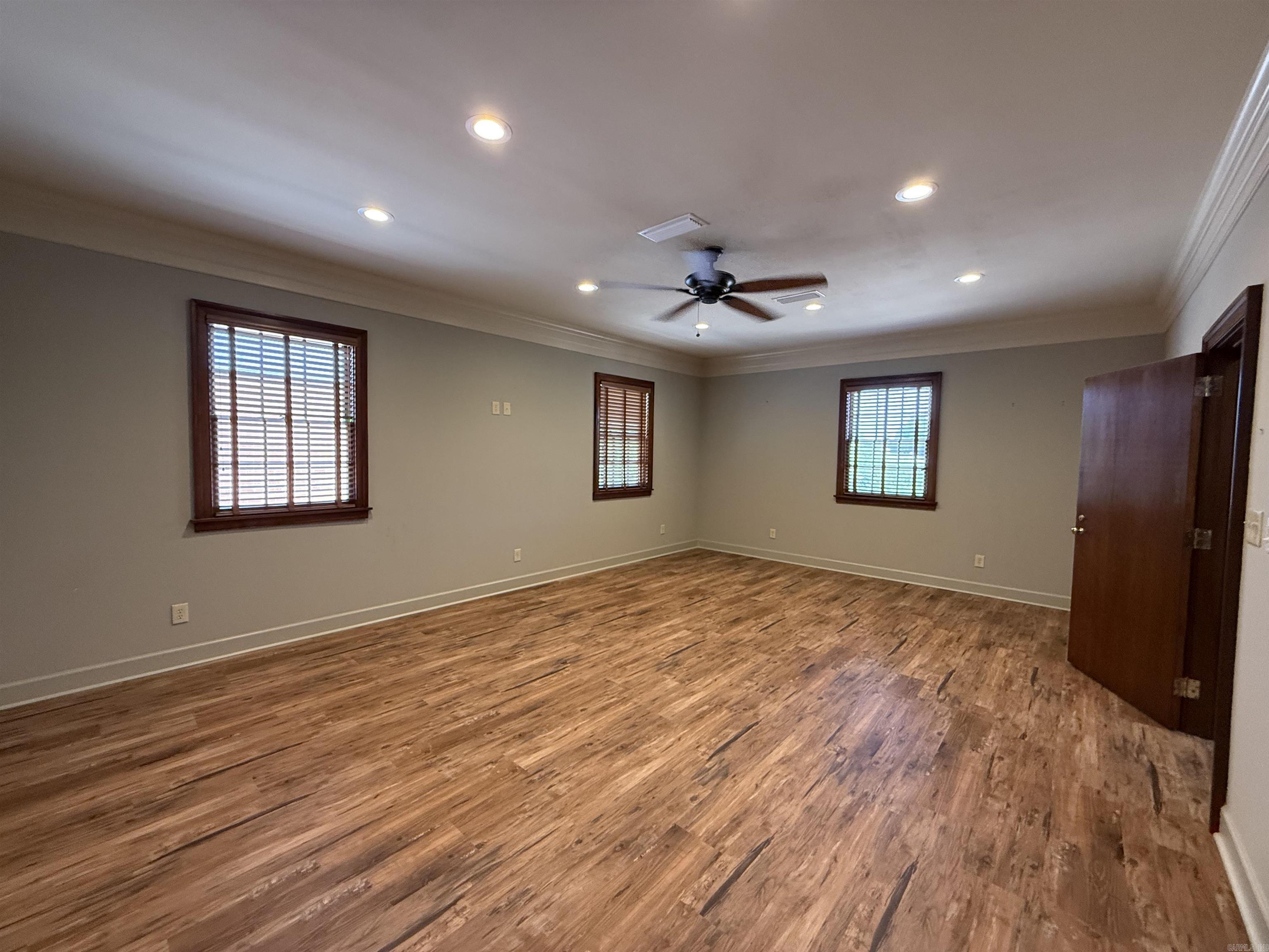 330 E College  Batesville, AR