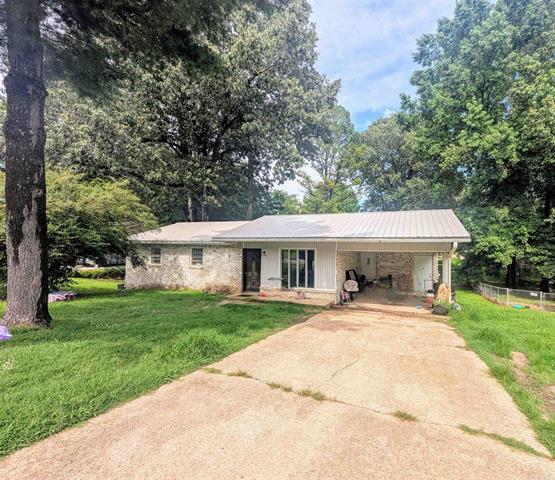 363  Lee  Piggott, AR