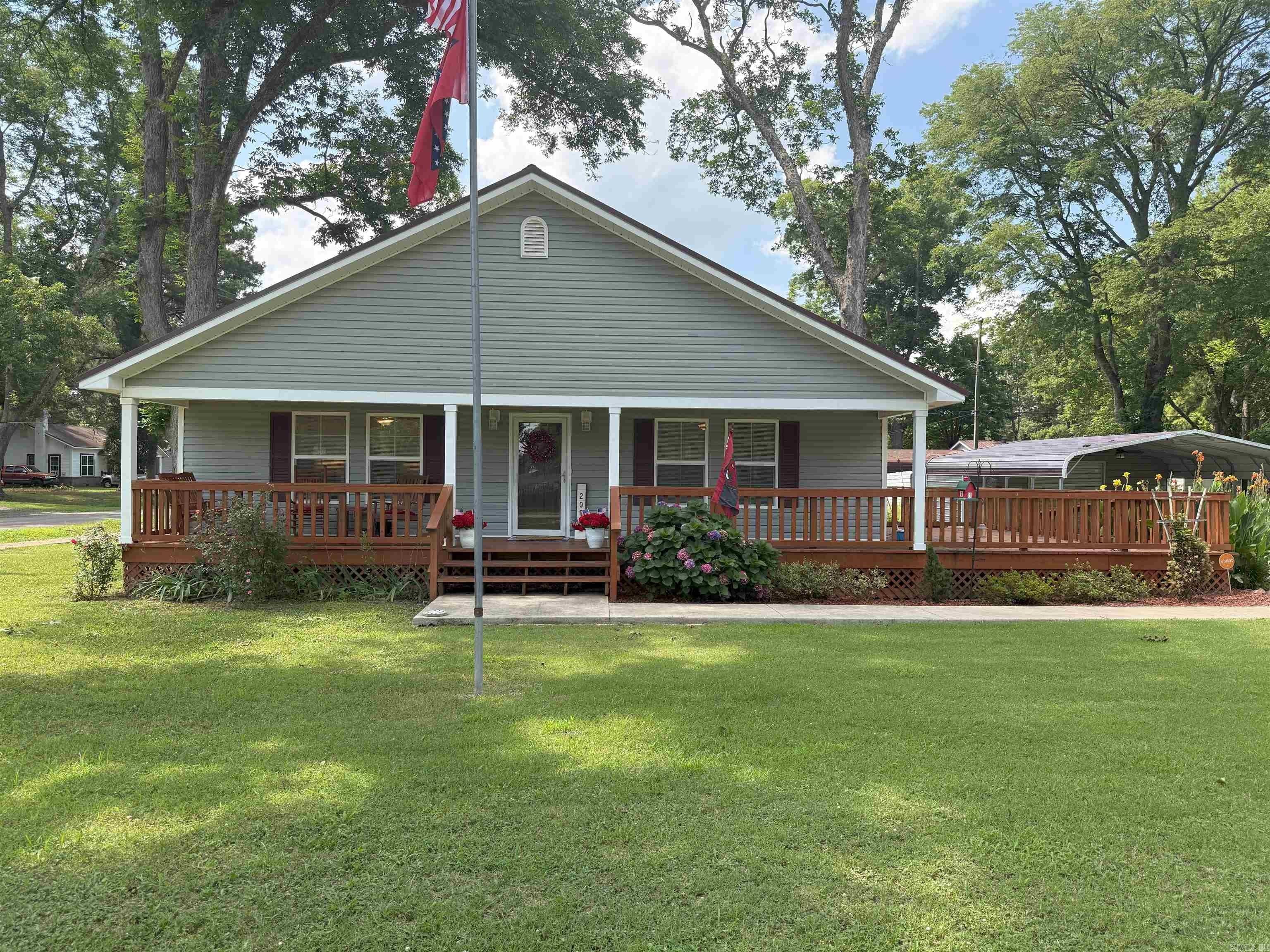 203 W Curran  Des Arc, AR