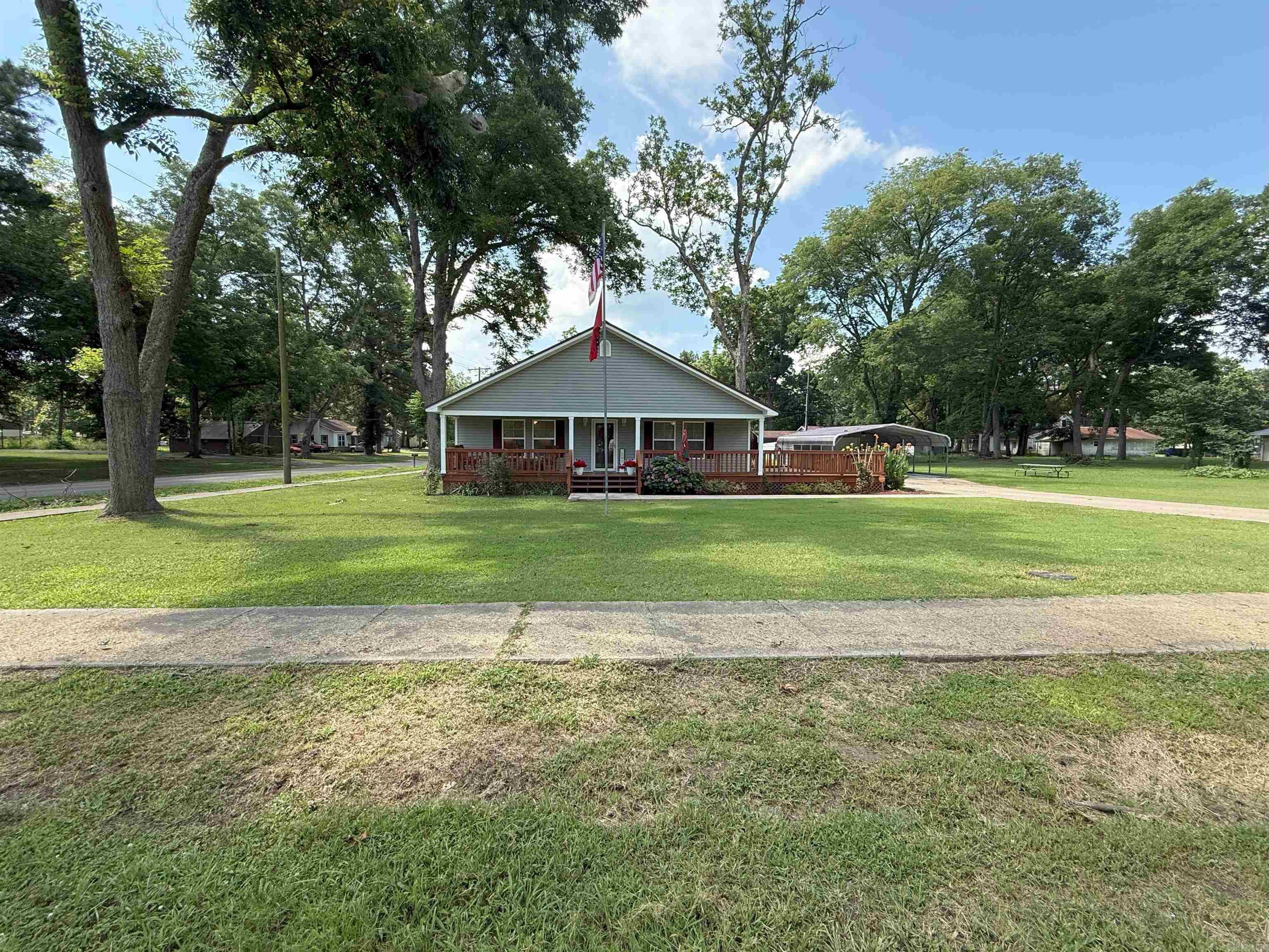 203 W Curran  Des Arc, AR