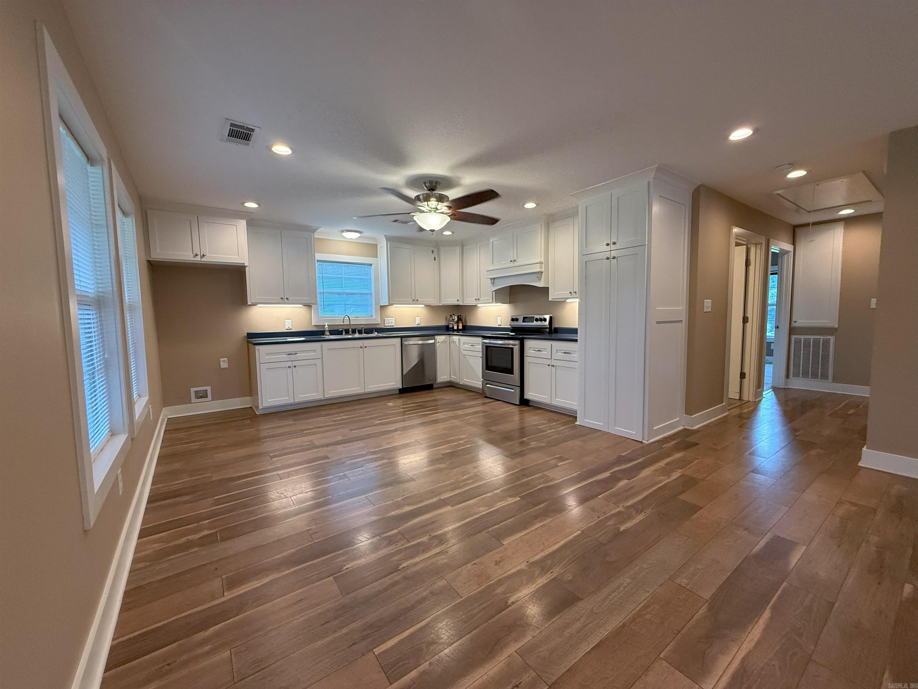 203 W Curran  Des Arc, AR